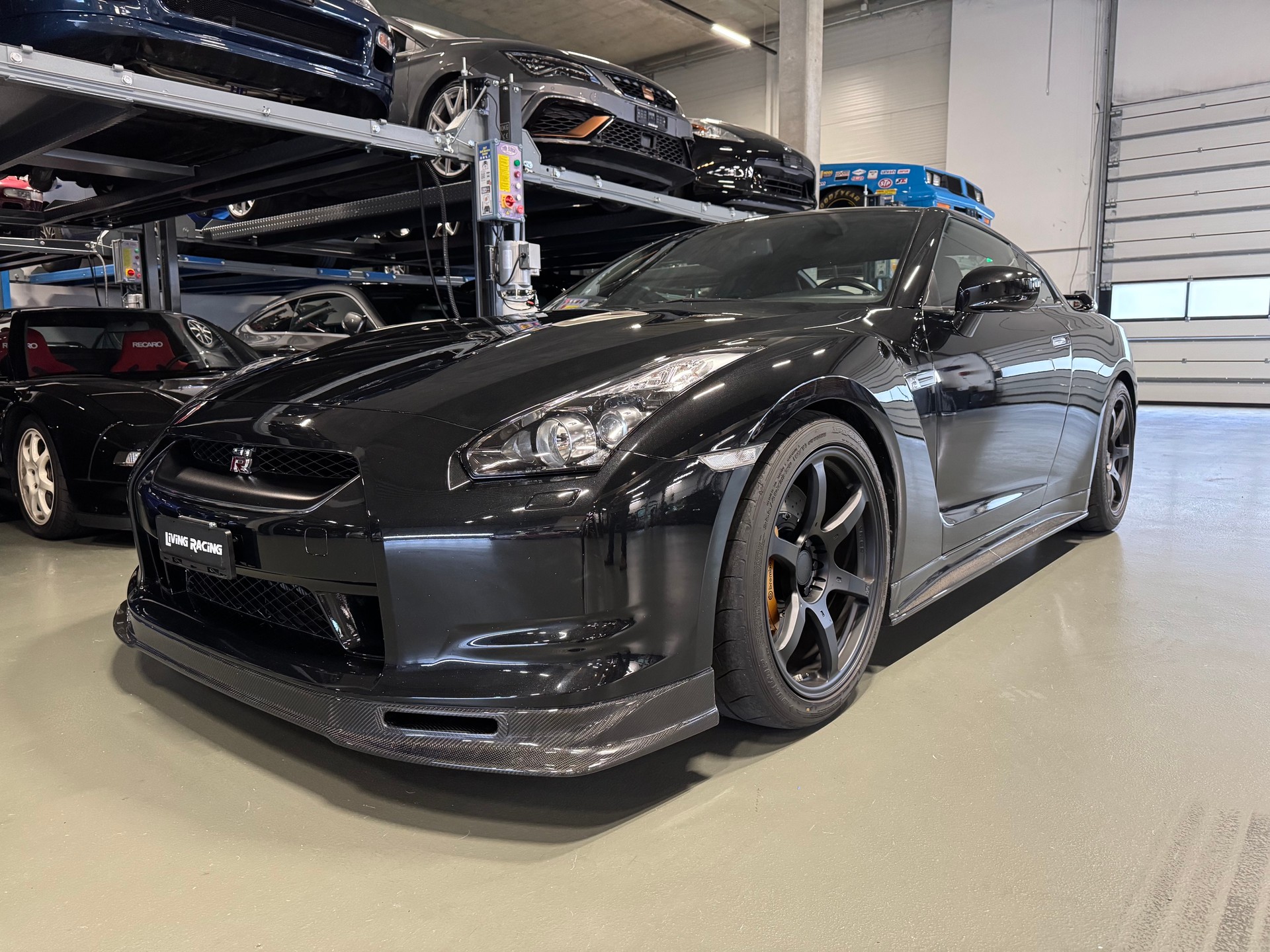 NISSAN GT-R 3.8 V6 Biturbo Black Edition-image-1