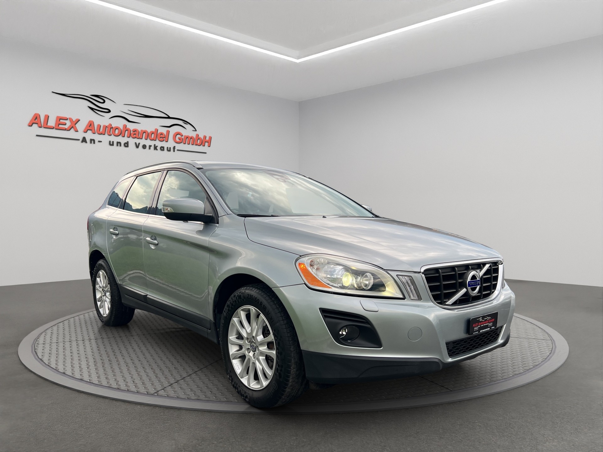 VOLVO XC60 T6 AWD Momentum Geartronic-image-8