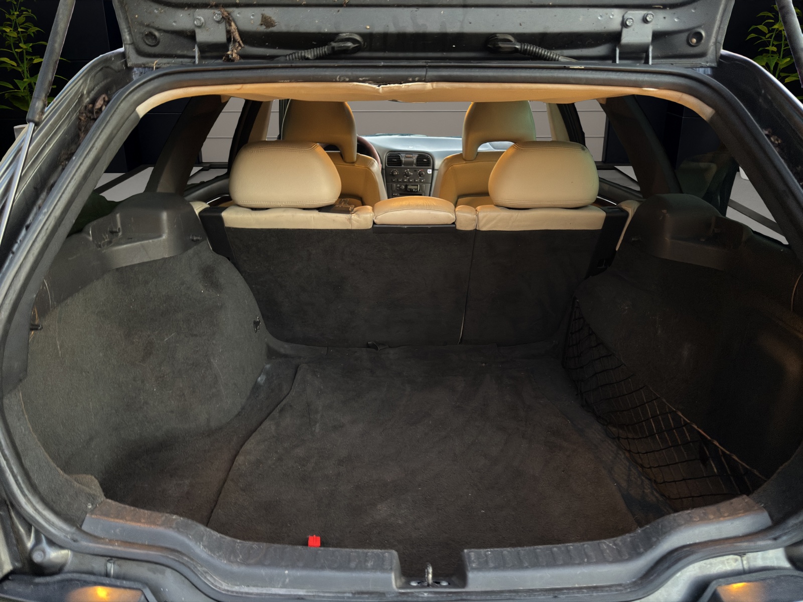 VOLVO V40 T4 Special/Dynamic Edition-image-17