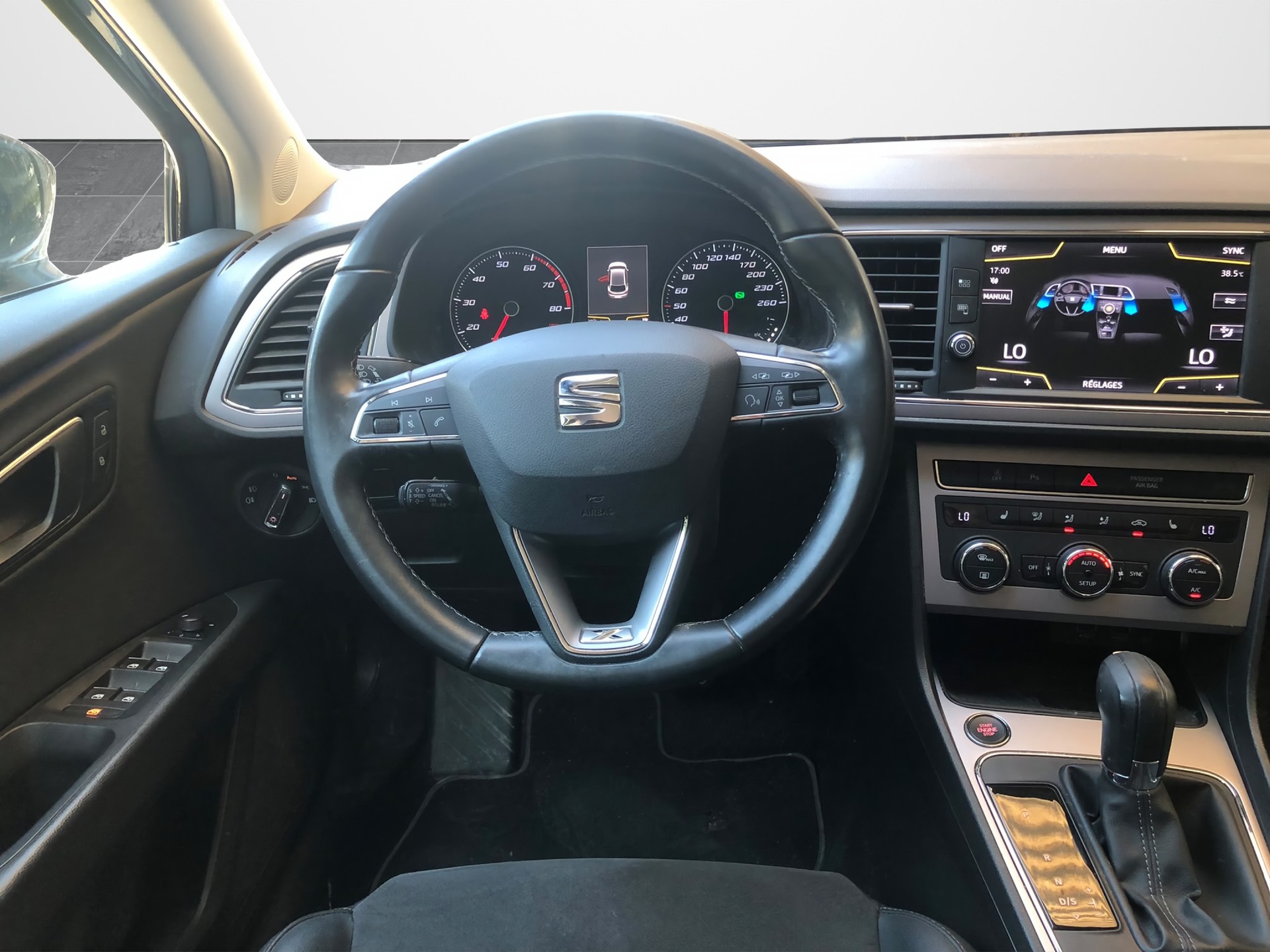 SEAT Leon 1.4 TSI FR DSG-image-9