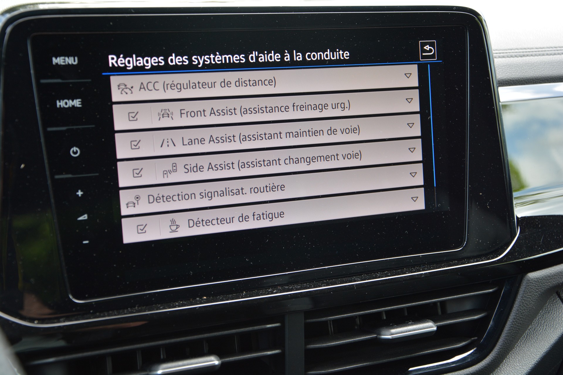 VW 2.0 TSI R-Line DSG 4motion-image-9