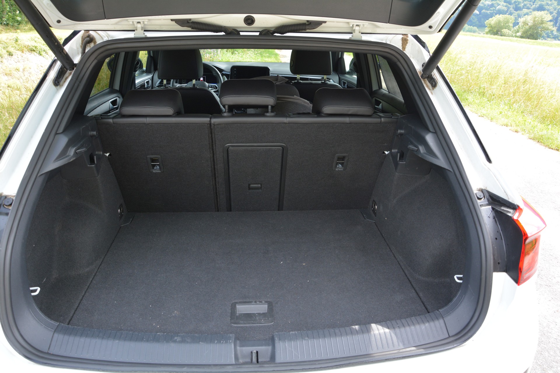 VW 2.0 TSI R-Line DSG 4motion-image-6