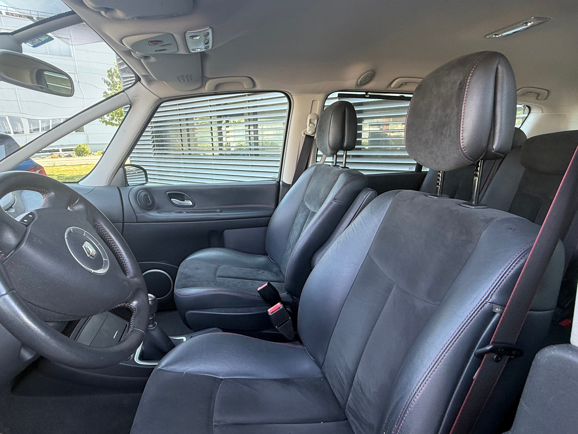 RENAULT Grand Espace 2.0 dCi Dynamique 7 Platz-image-3