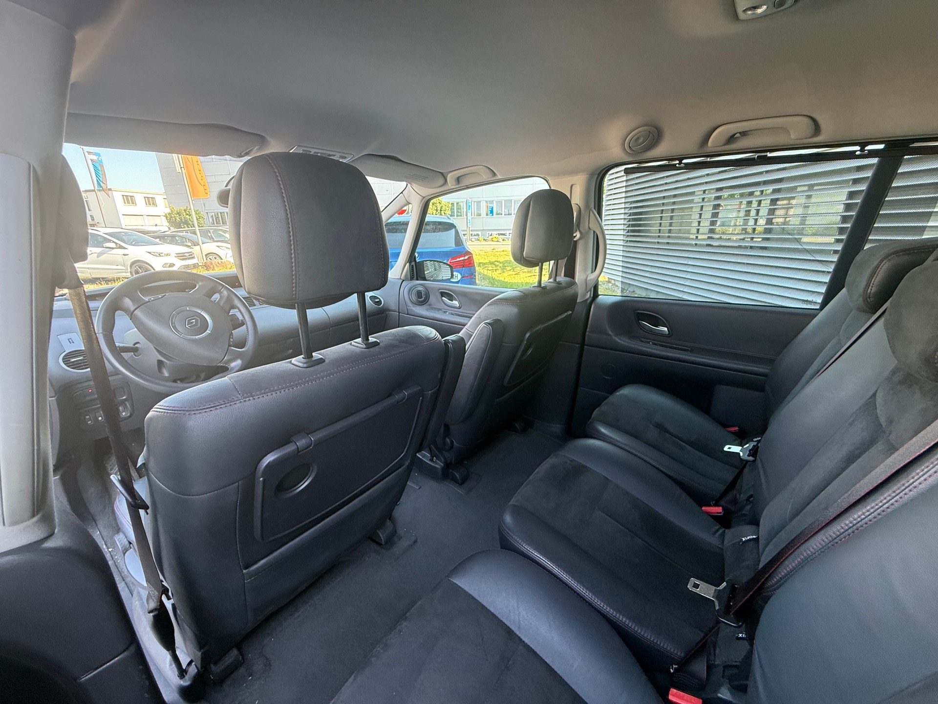 RENAULT Grand Espace 2.0 dCi Dynamique 7 Platz-image-5