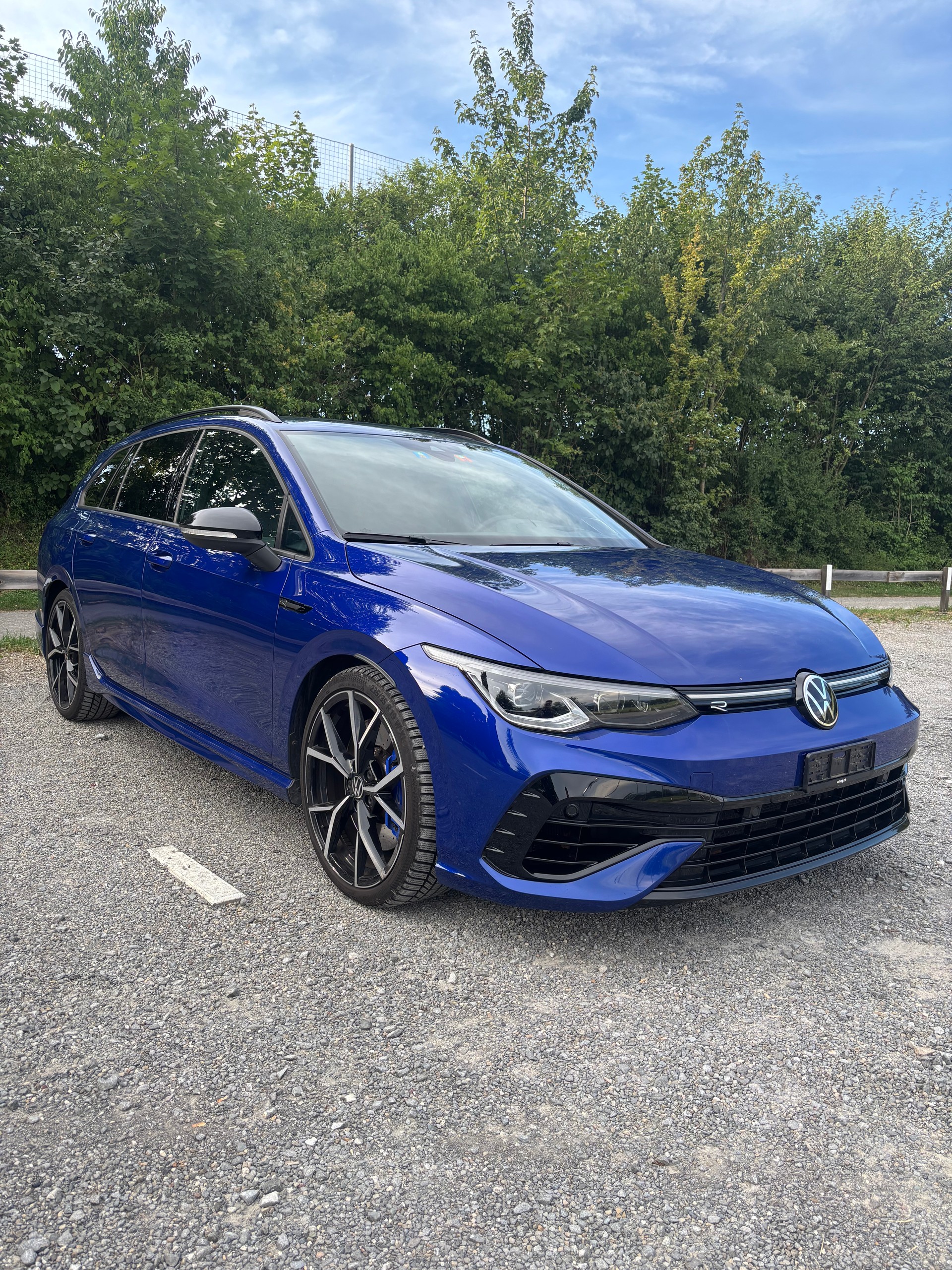 VW 2.0 TSI R DSG 4motion-image-0