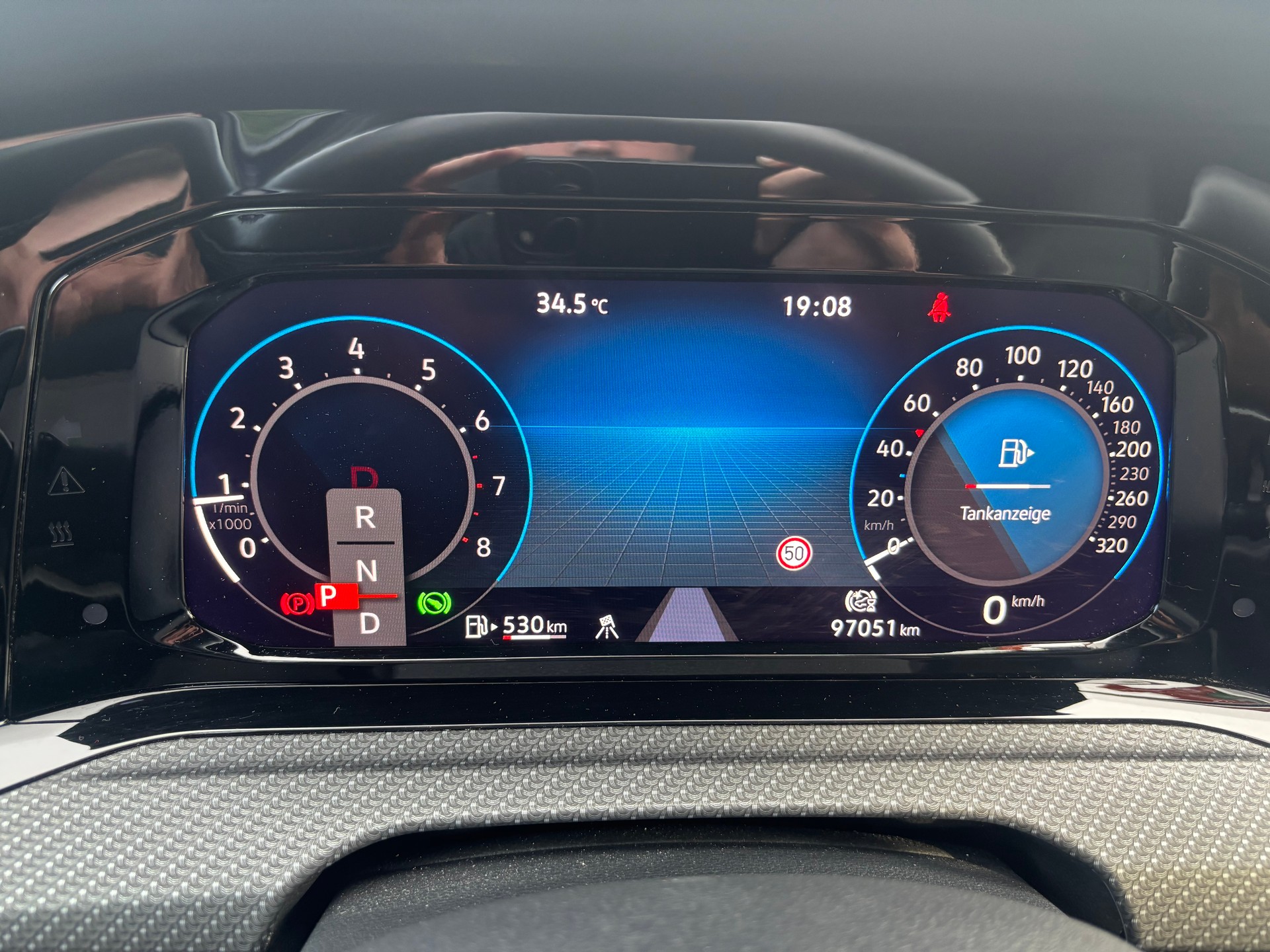 VW 2.0 TSI R DSG 4motion-image-3