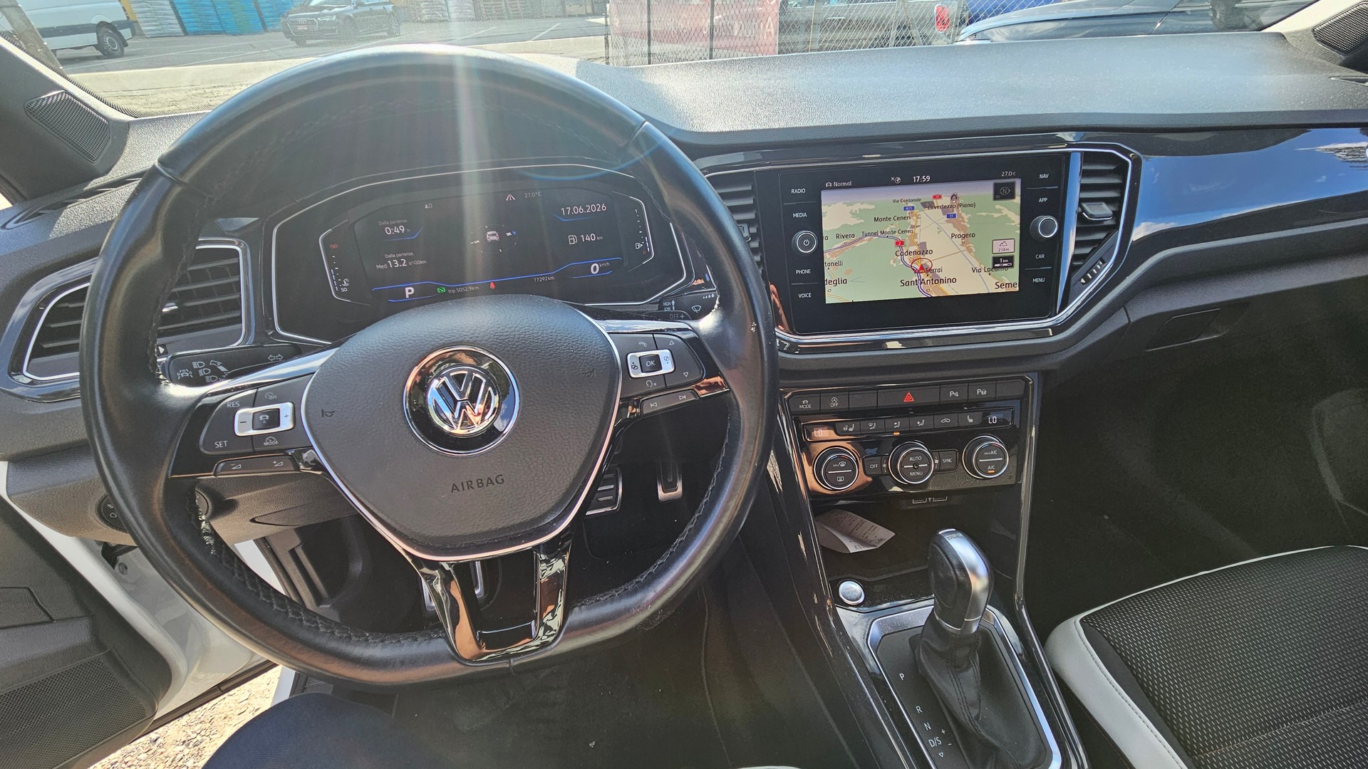 VW T-Roc 1.5 TSI EVO Sport DSG-image-5