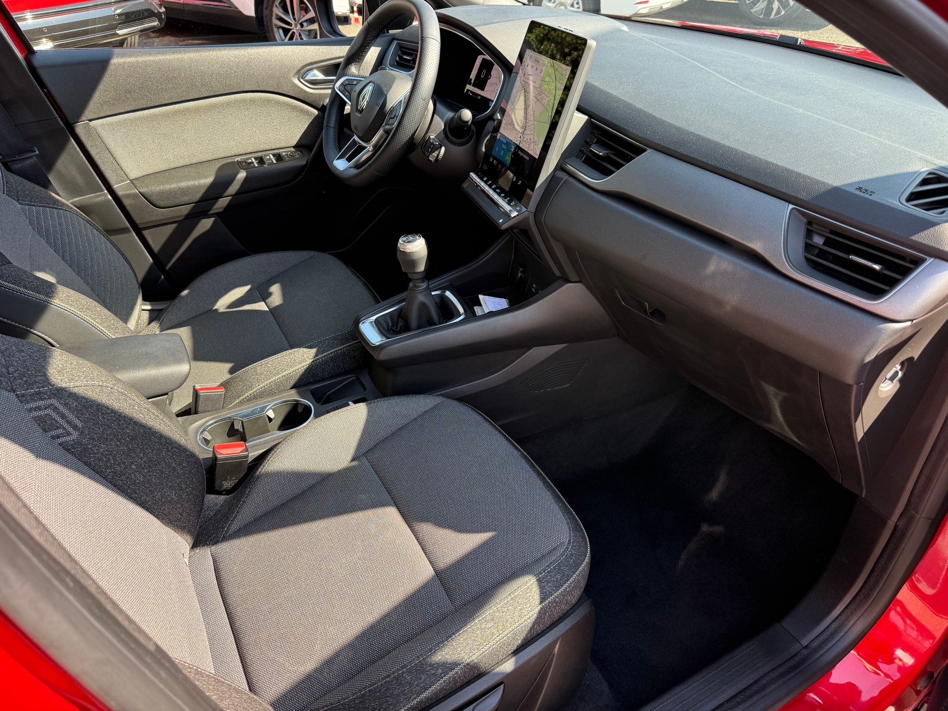 RENAULT Captur 1.3 TCe Techno-image-7