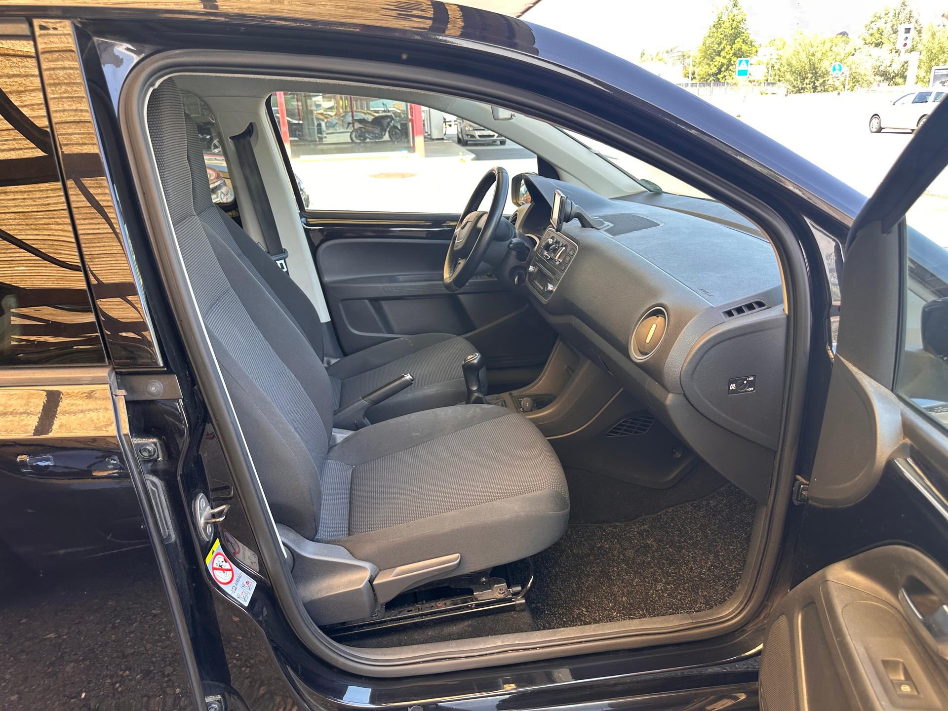 SKODA Citigo 1.0 Ambition ASG-image-12
