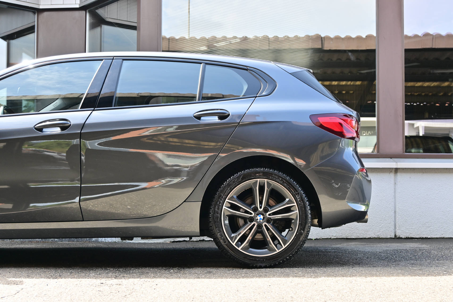 BMW 118i Sportline *ab MFK*ab Service*CH-Auto*-image-4
