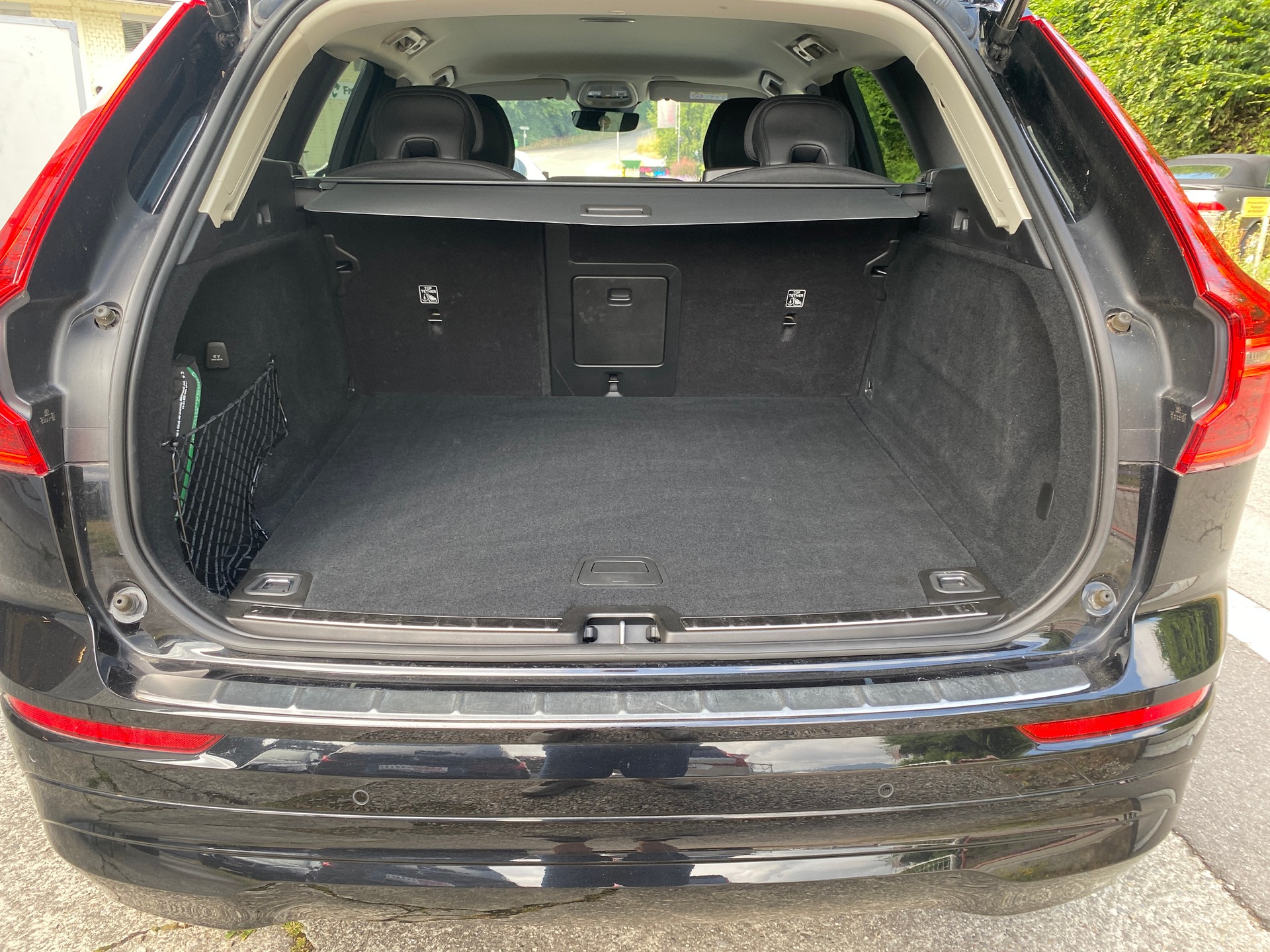 VOLVO XC60 B4 Benzin Mild Hybrid Momentum Geartronic-image-8