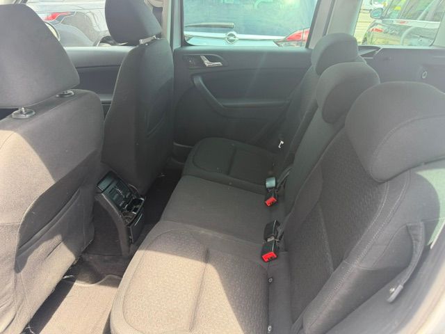 SKODA Yeti 1.8 TSI Ambition 4x4-image-9