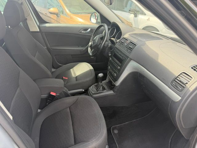 SKODA Yeti 1.8 TSI Ambition 4x4-image-8