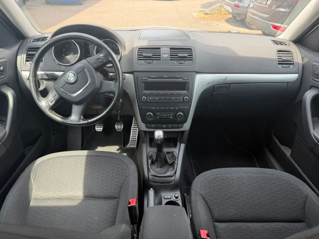 SKODA Yeti 1.8 TSI Ambition 4x4-image-10