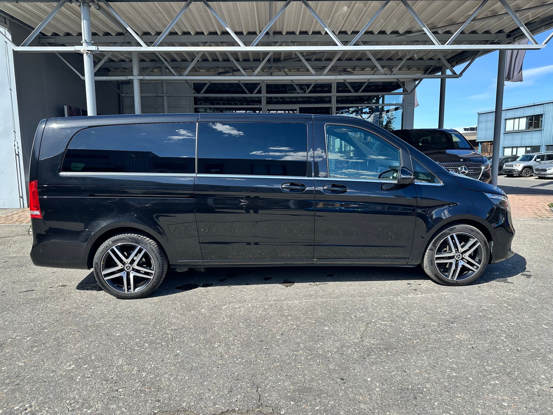 MERCEDES-BENZ V 250 d Avantgarde Extra Lang 4matic-image-1
