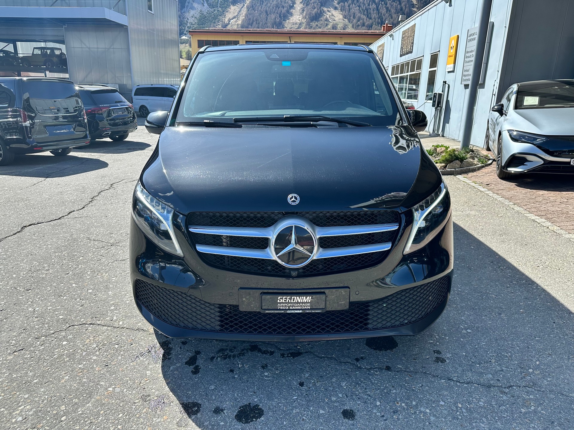MERCEDES-BENZ V 250 d Avantgarde Extra Lang 4matic-image-3
