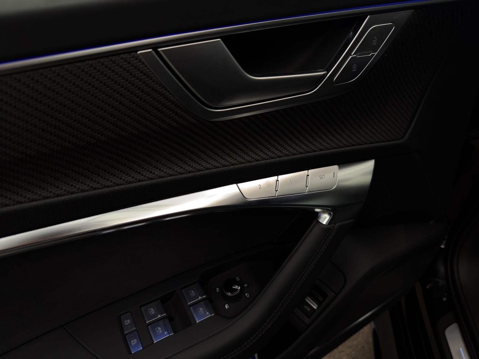 AUDI RS6 Avant 4.0 TFSI V8 Performance quattro - AHK - Standheizung - Head-up - Matrix-Laser-Licht-image-12