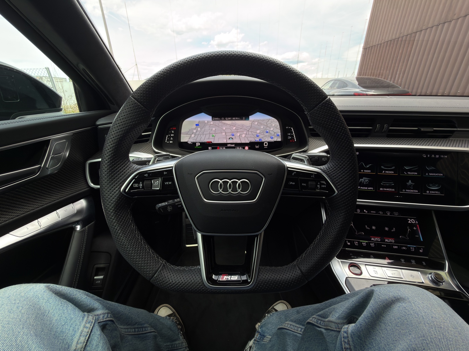 AUDI RS6 Avant 4.0 TFSI V8 Performance quattro - AHK - Standheizung - Head-up - Matrix-Laser-Licht-image-7