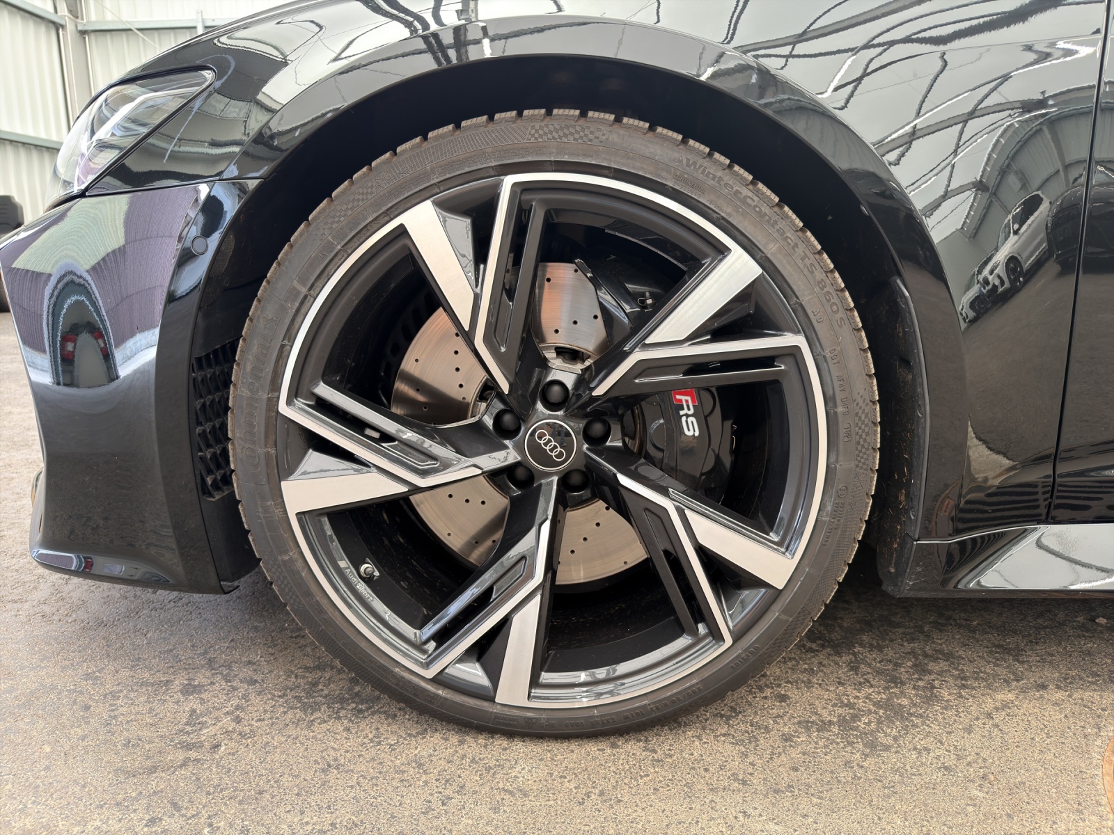 AUDI RS6 Avant 4.0 TFSI V8 Performance quattro - AHK - Standheizung - Head-up - Matrix-Laser-Licht-image-15