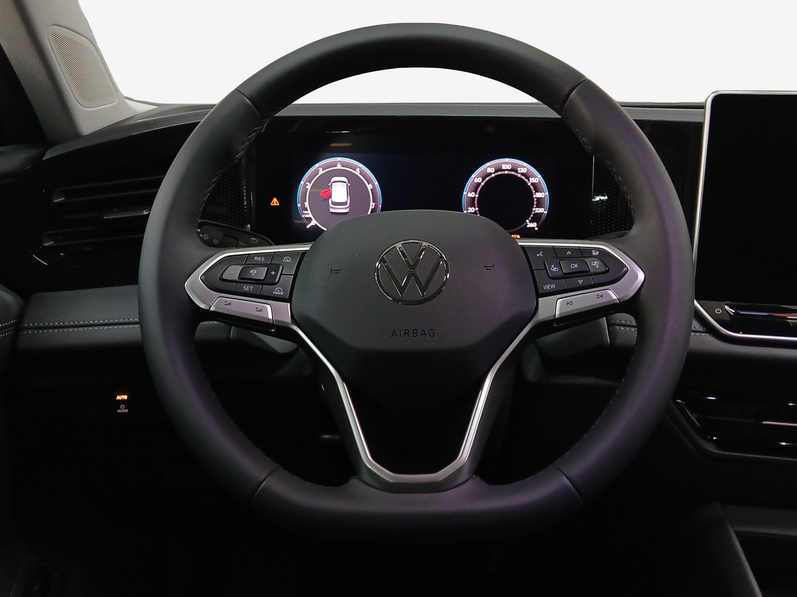 VW Tiguan 2.0 TSI DSG Life 4Motion-image-9