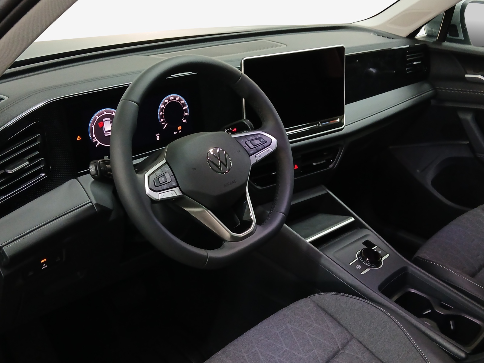 VW Tiguan 2.0 TSI DSG Life 4Motion-image-14