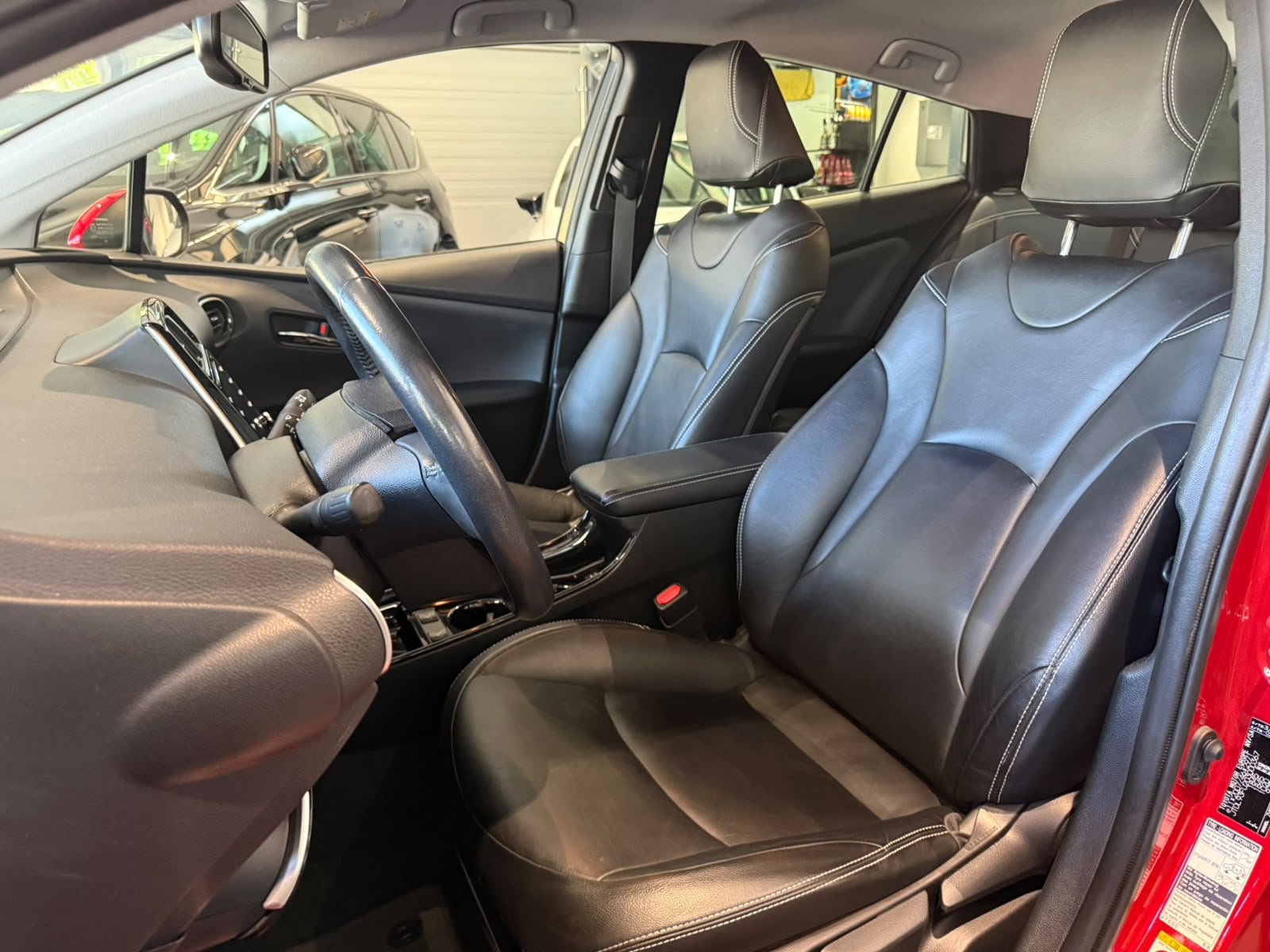 TOYOTA Prius 1.8 VVT-i HSD AWD-i Premium-image-9