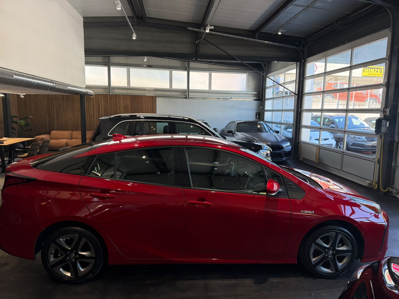 TOYOTA Prius 1.8 VVT-i HSD AWD-i Premium-image-6