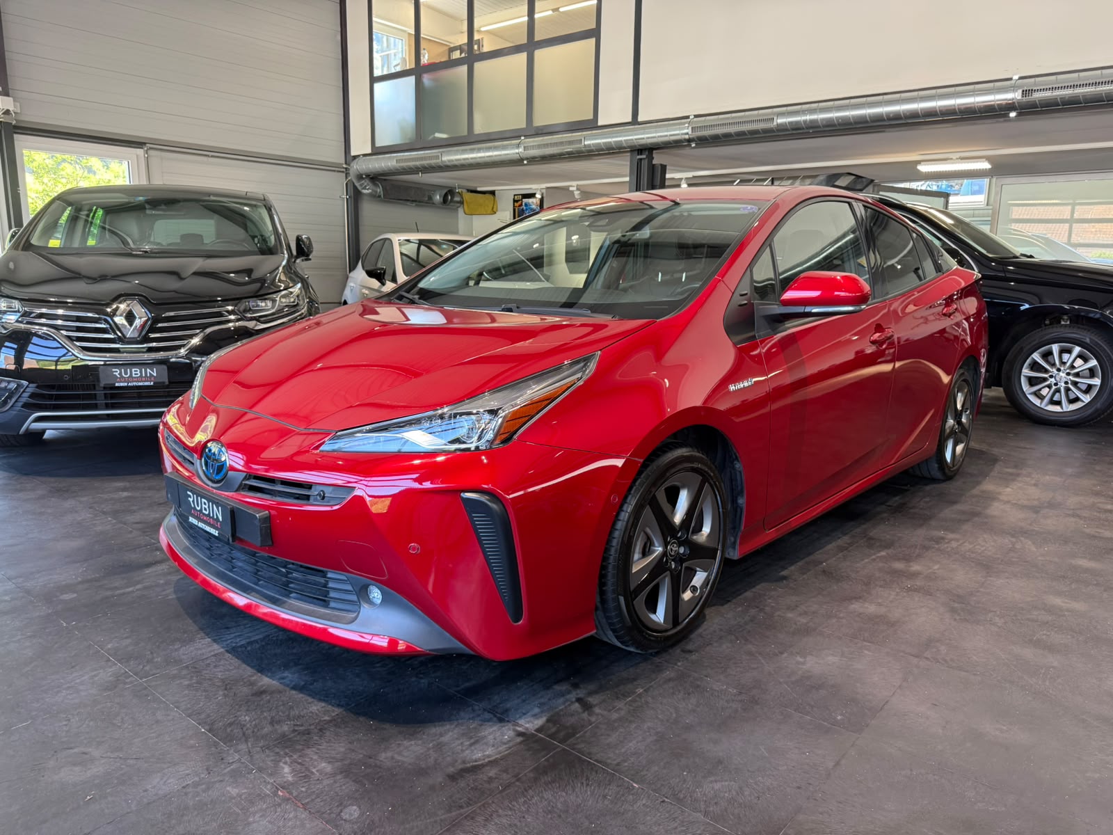 TOYOTA Prius 1.8 VVT-i HSD AWD-i Premium-image-0