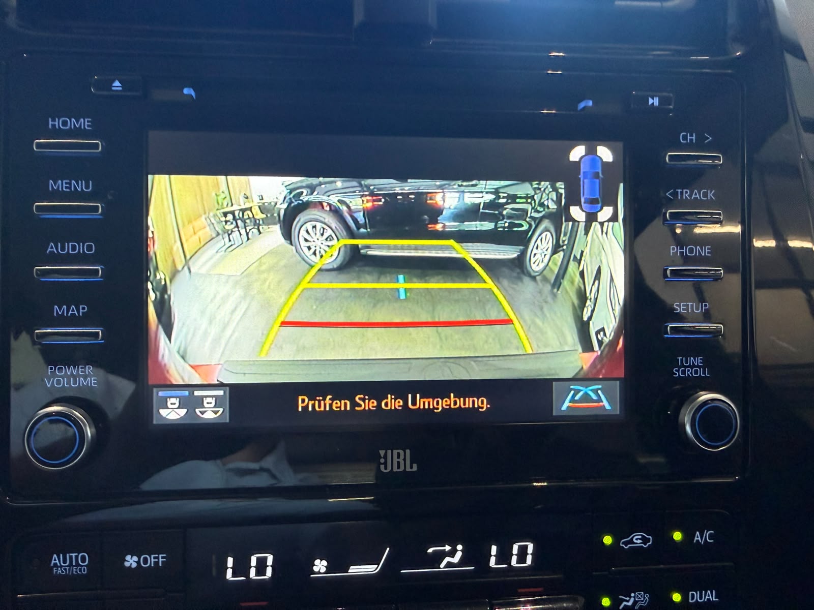 TOYOTA Prius 1.8 VVT-i HSD AWD-i Premium-image-13