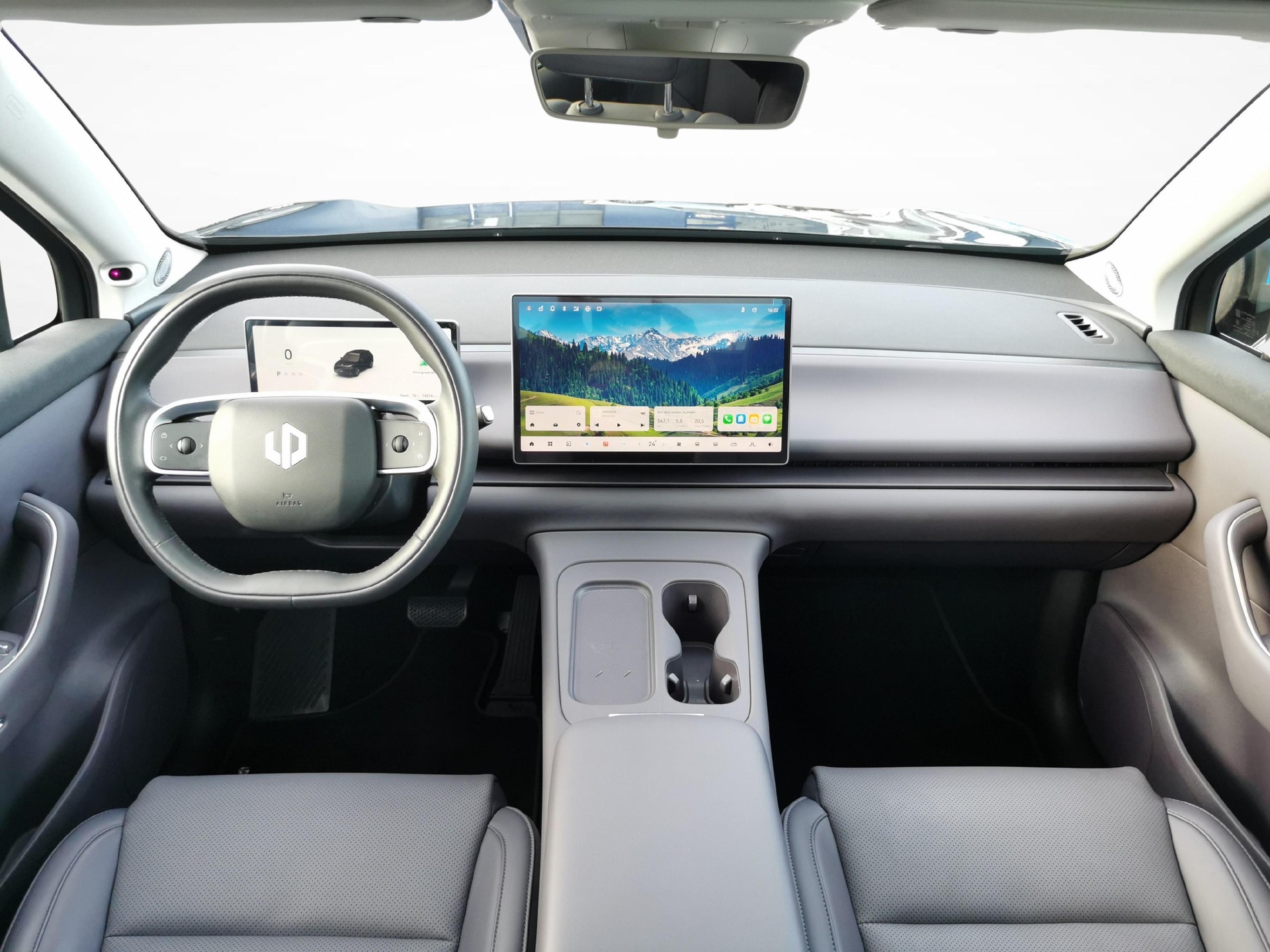 LEAPMOTOR C10 1.5 REEV Design-showroom-element-3