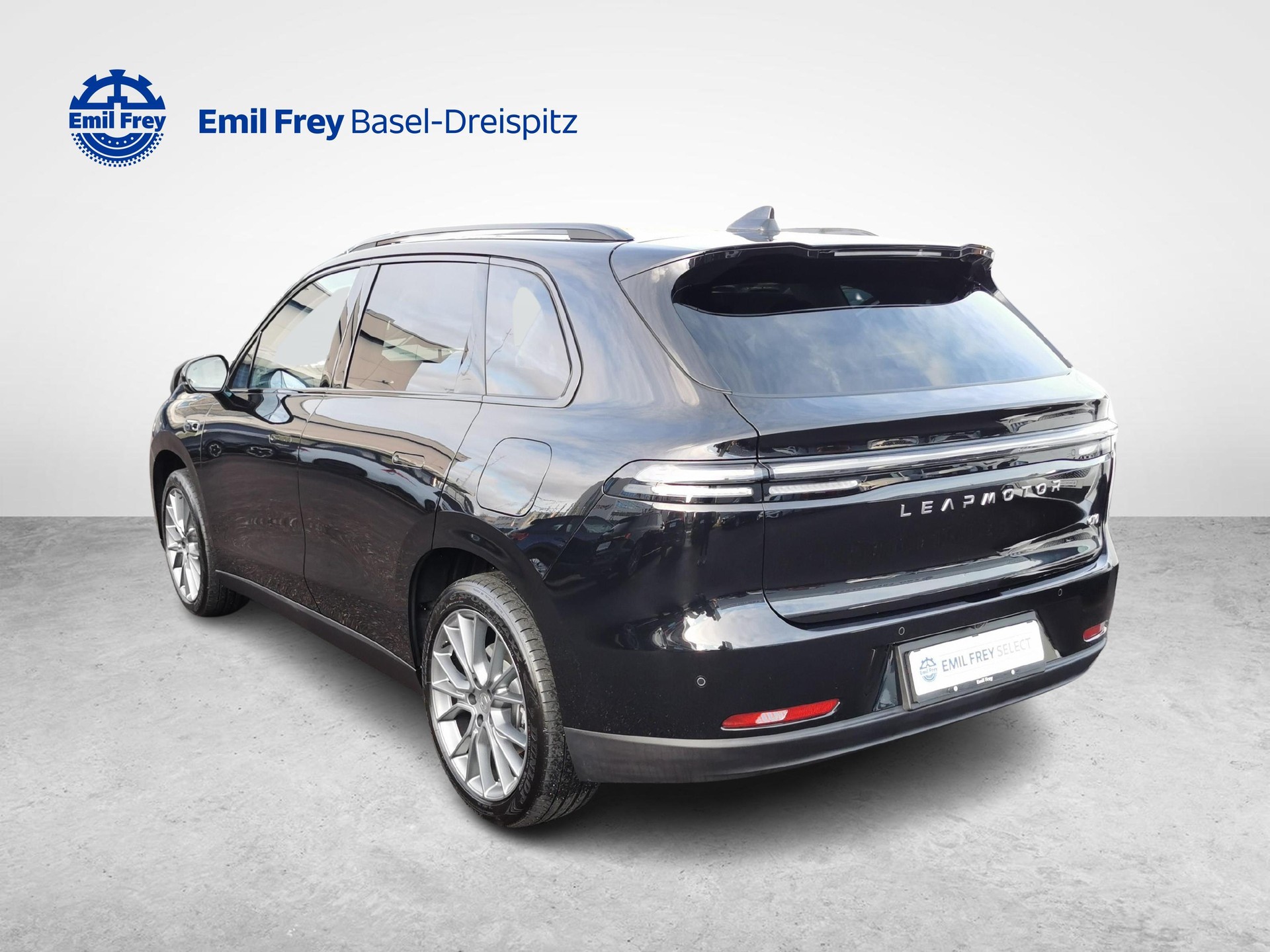 LEAPMOTOR C10 1.5 REEV Design-image-6