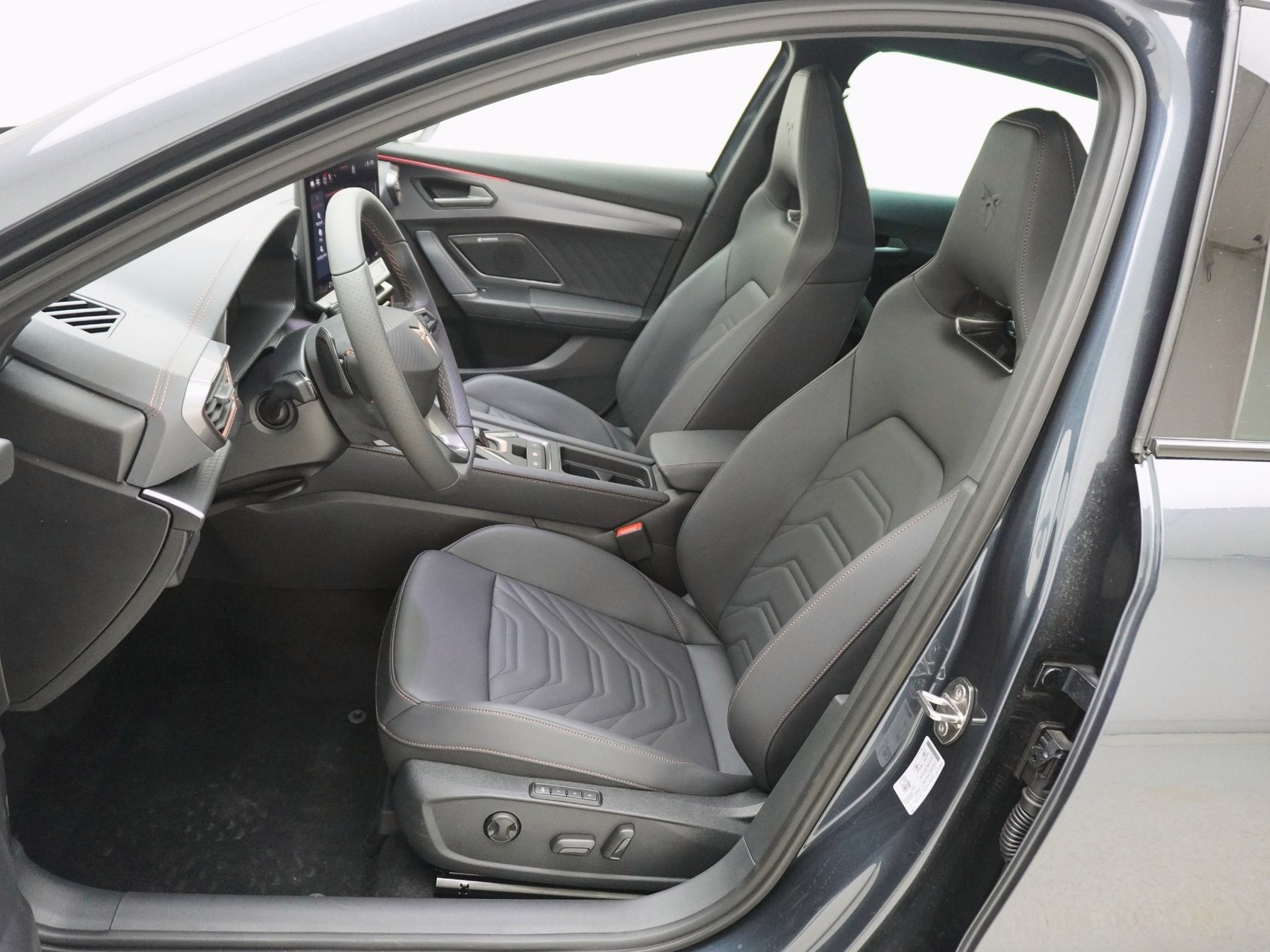 CUPRA Formentor 2.0 TSI 4Drive DSG-image-12