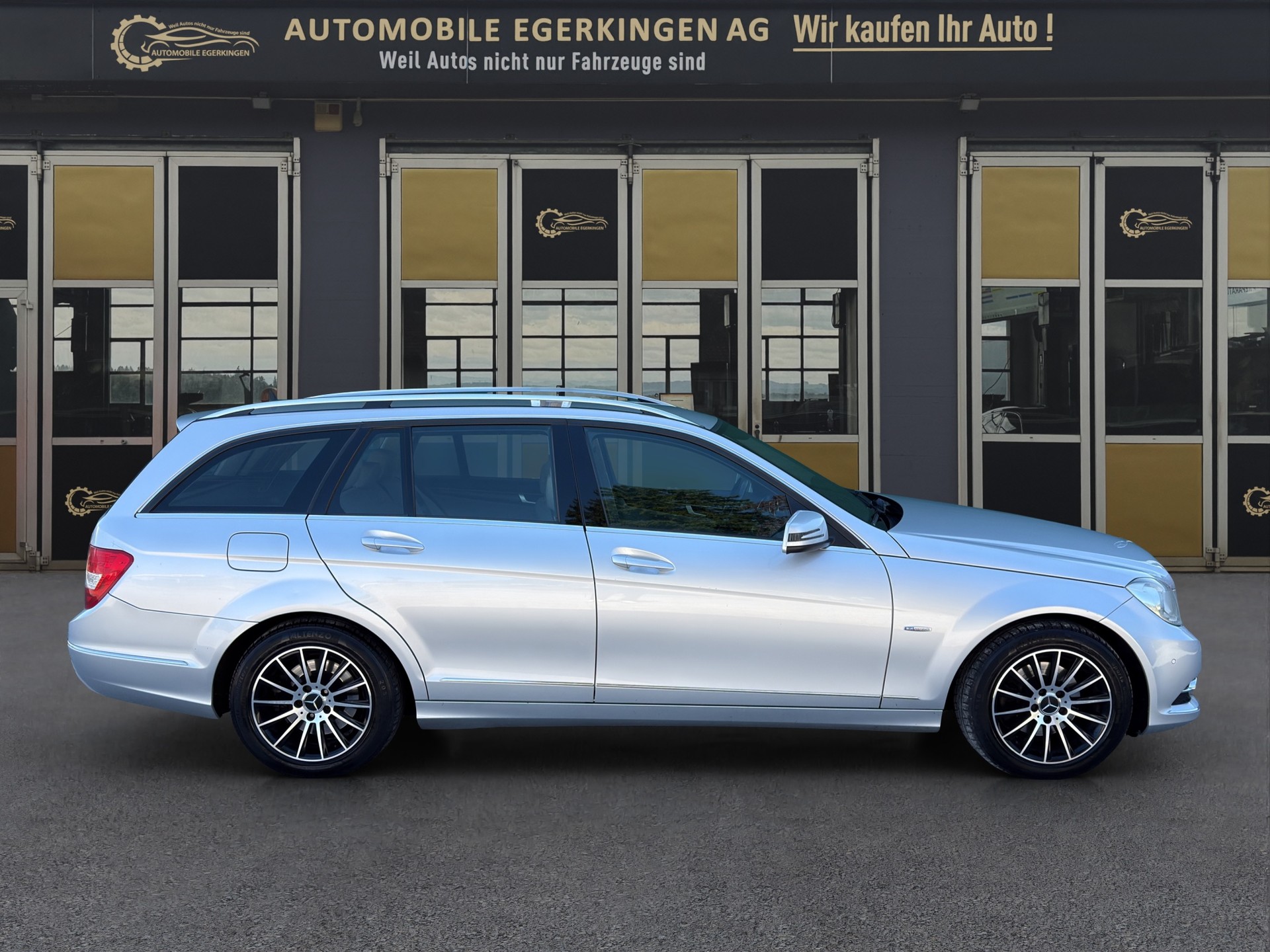MERCEDES-BENZ C 250 CDI Elégance 4Matic 7G-Tronic-image-3