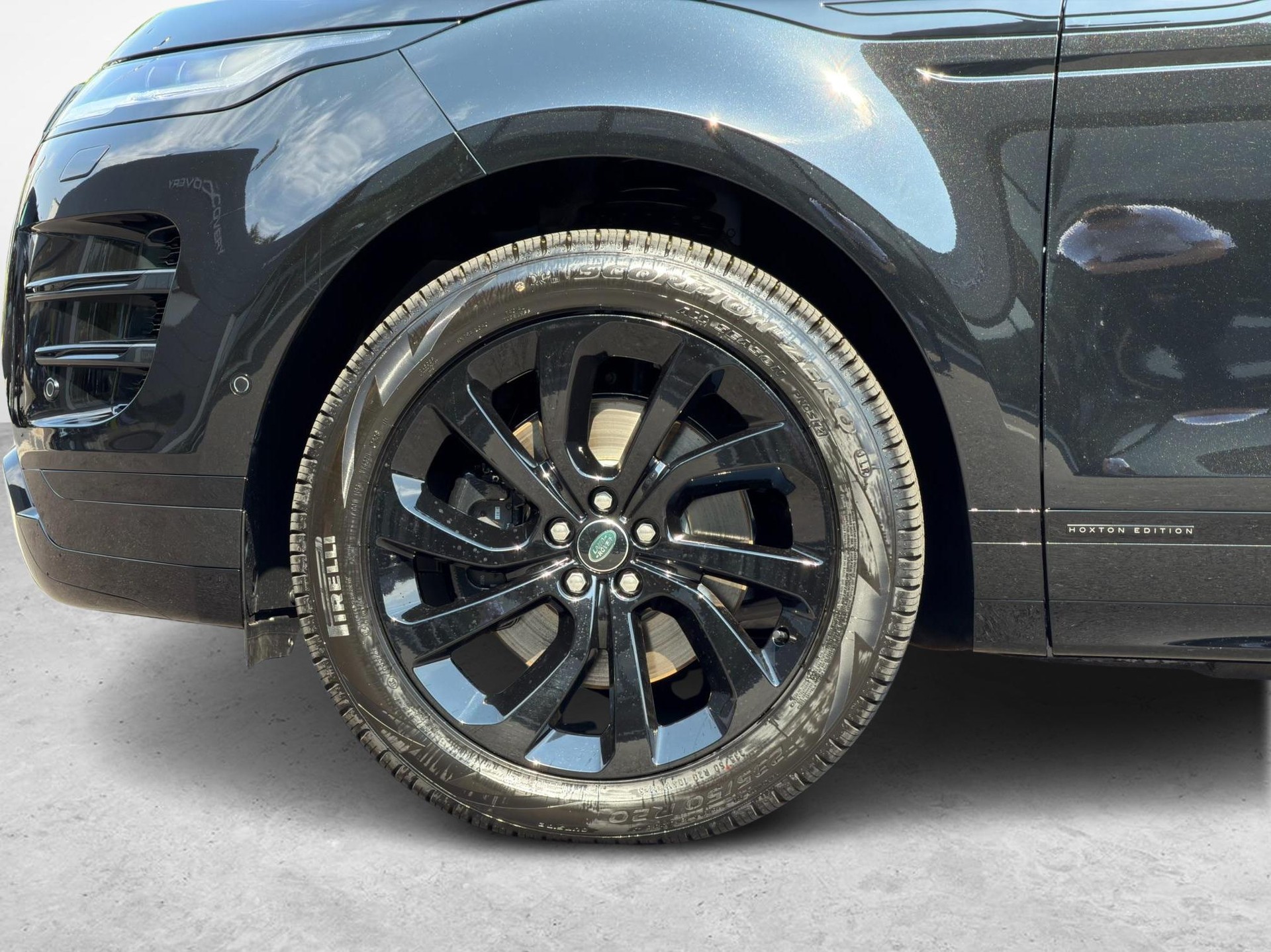 LAND ROVER Range Rover Evoque 1.5 T 270e Hoxton Edition-image-6