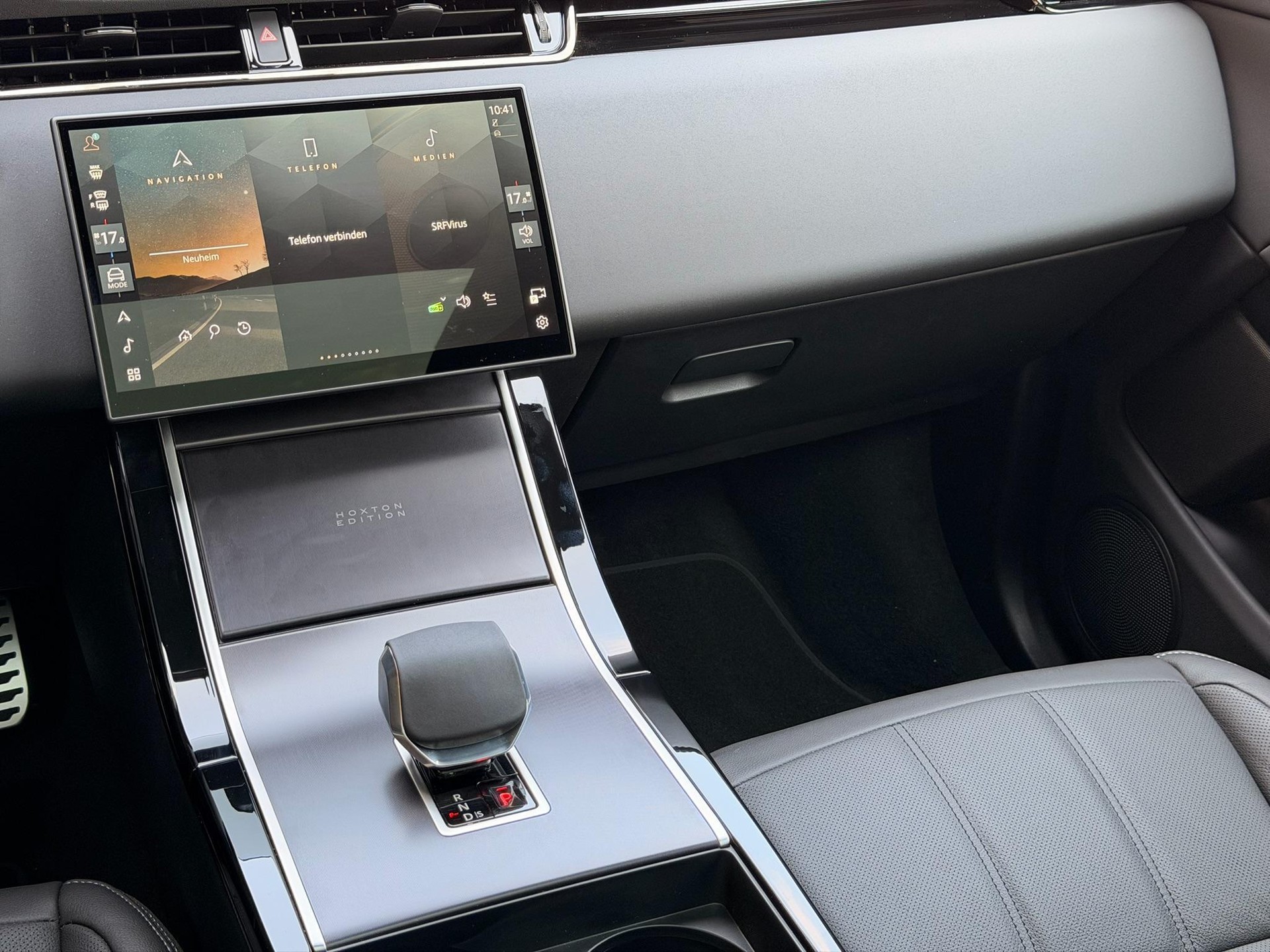 LAND ROVER Range Rover Evoque 1.5 T 270e Hoxton Edition-image-10