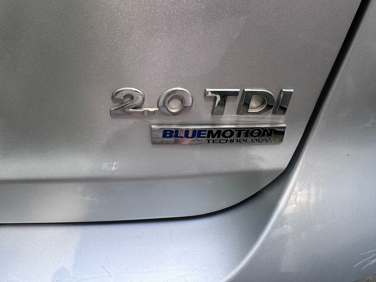VW Touran 2.0 TDI BlueMotion Technology 65th Edition-image-10