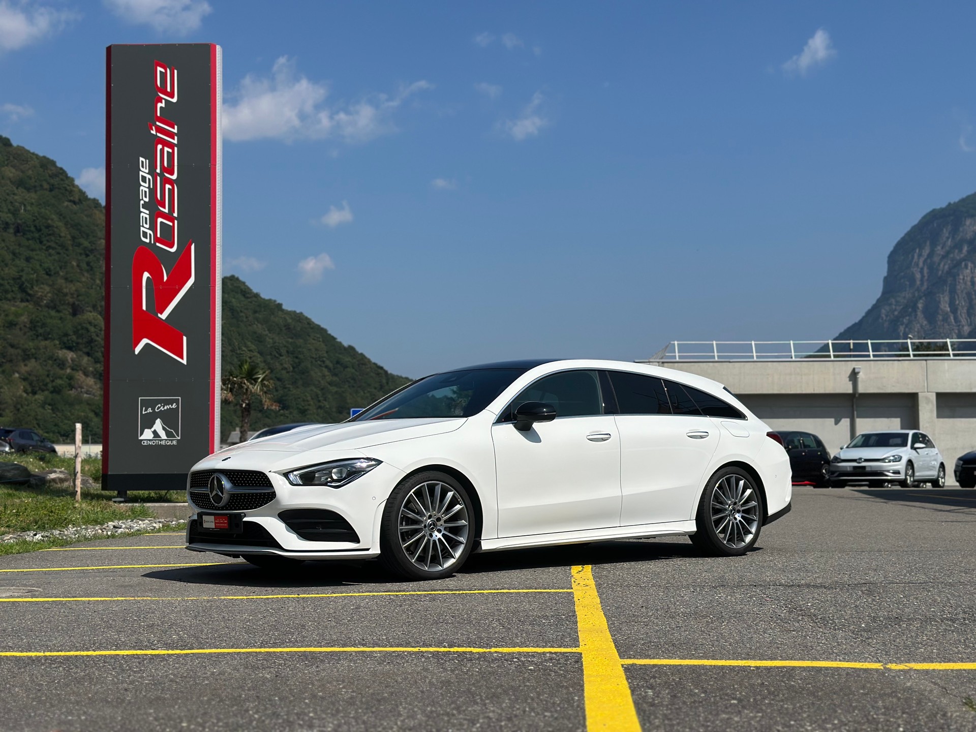 MERCEDES-BENZ CLA 220 Shooting Brake 7G-DCT AMG Line-image-0