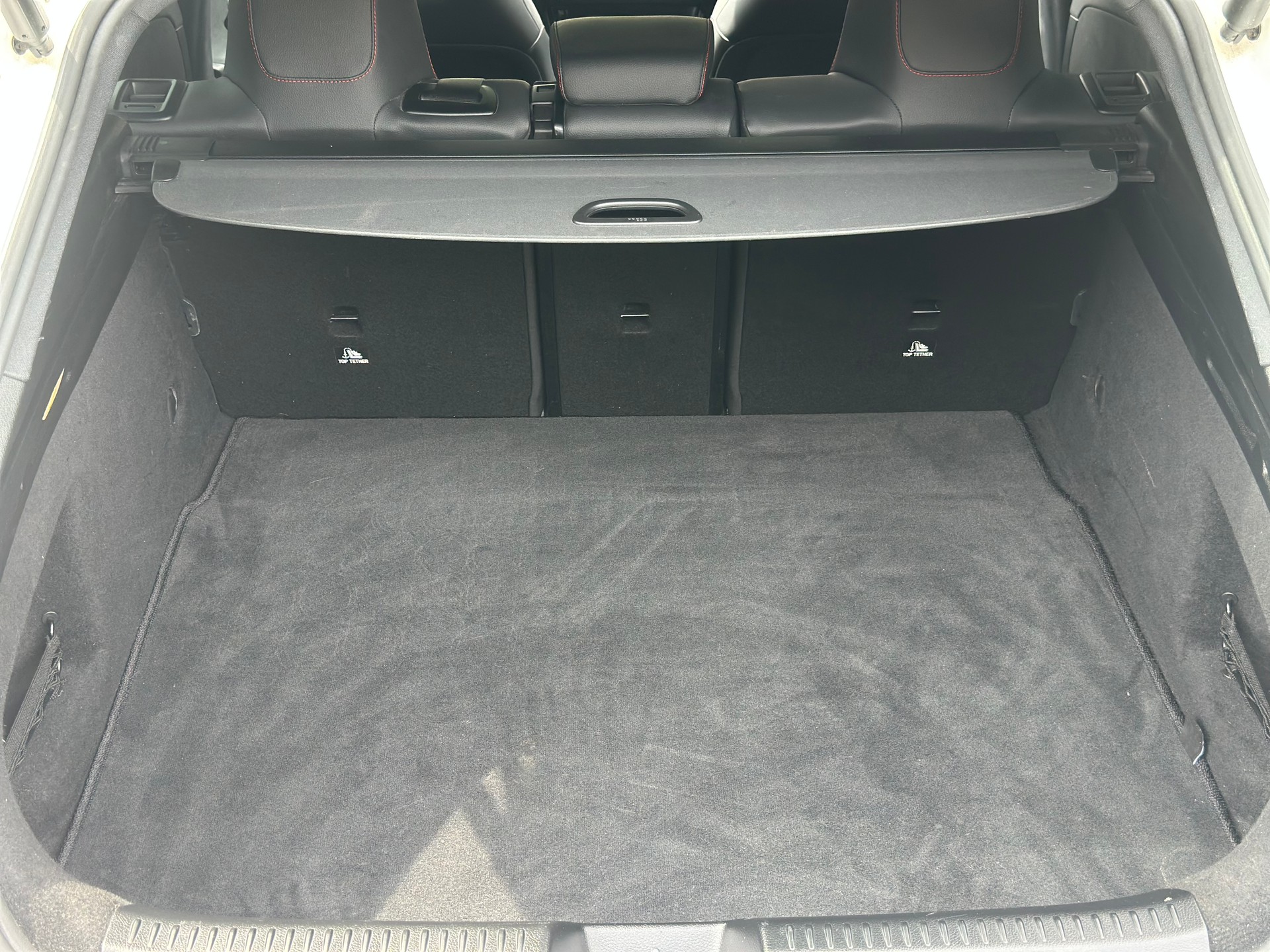 MERCEDES-BENZ CLA 220 Shooting Brake 7G-DCT AMG Line-image-27