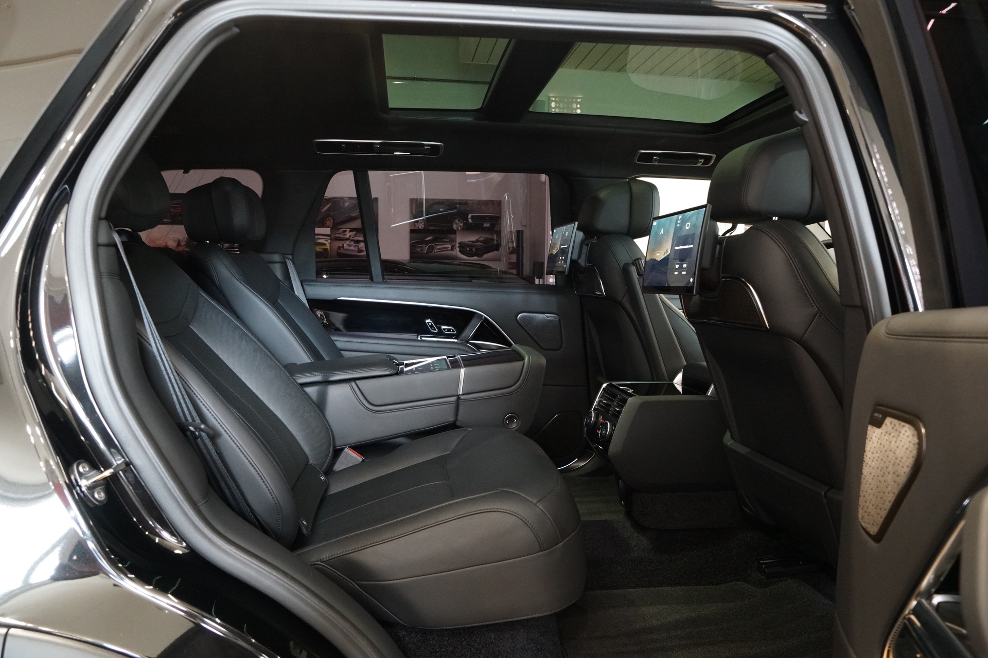 LAND ROVER Range Rover LWB P460e Si6 PHEV Autobiography Automatic-image-18