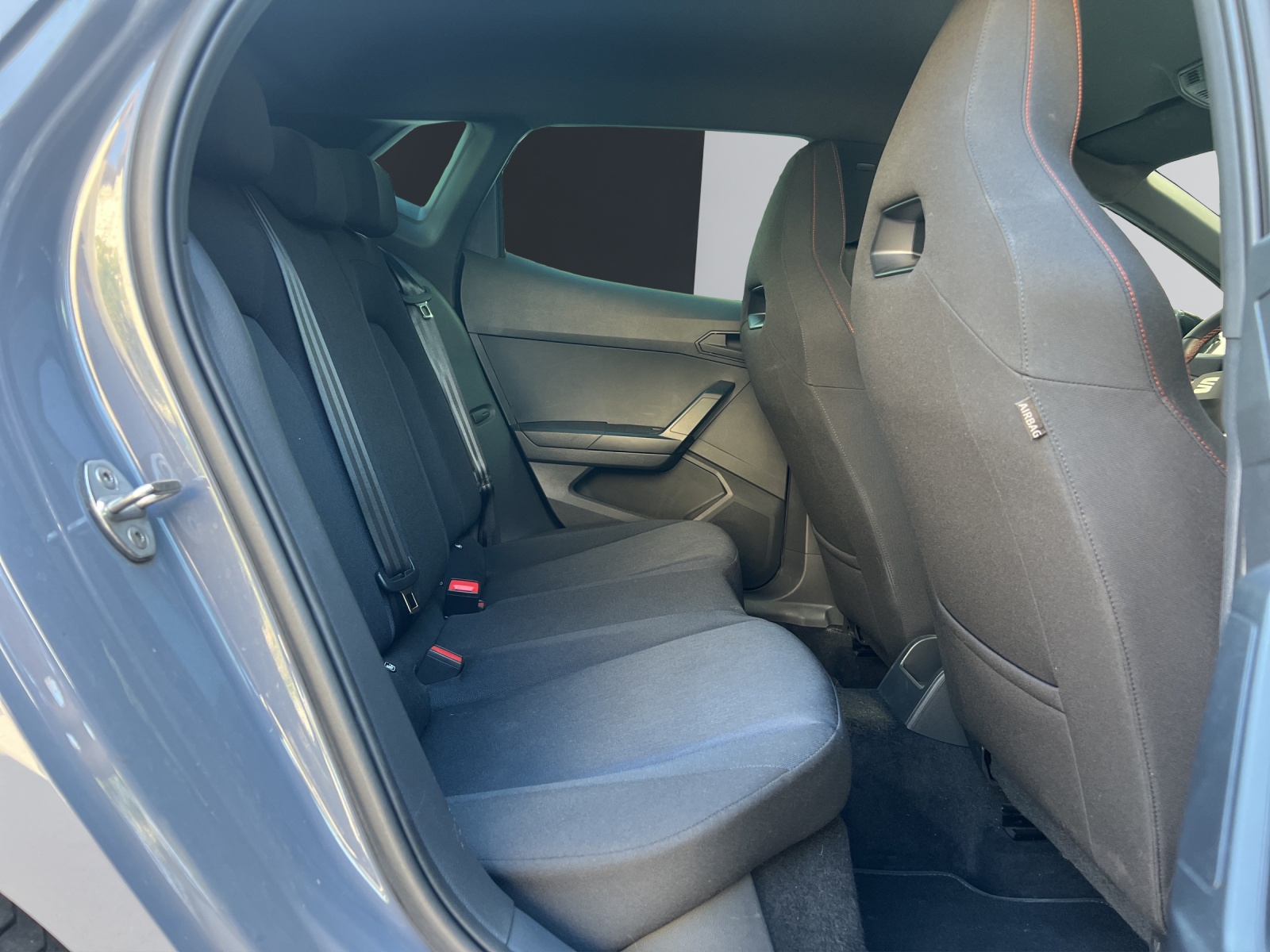 SEAT Ibiza 1.0 EcoTSI Anniversary DSG-image-13