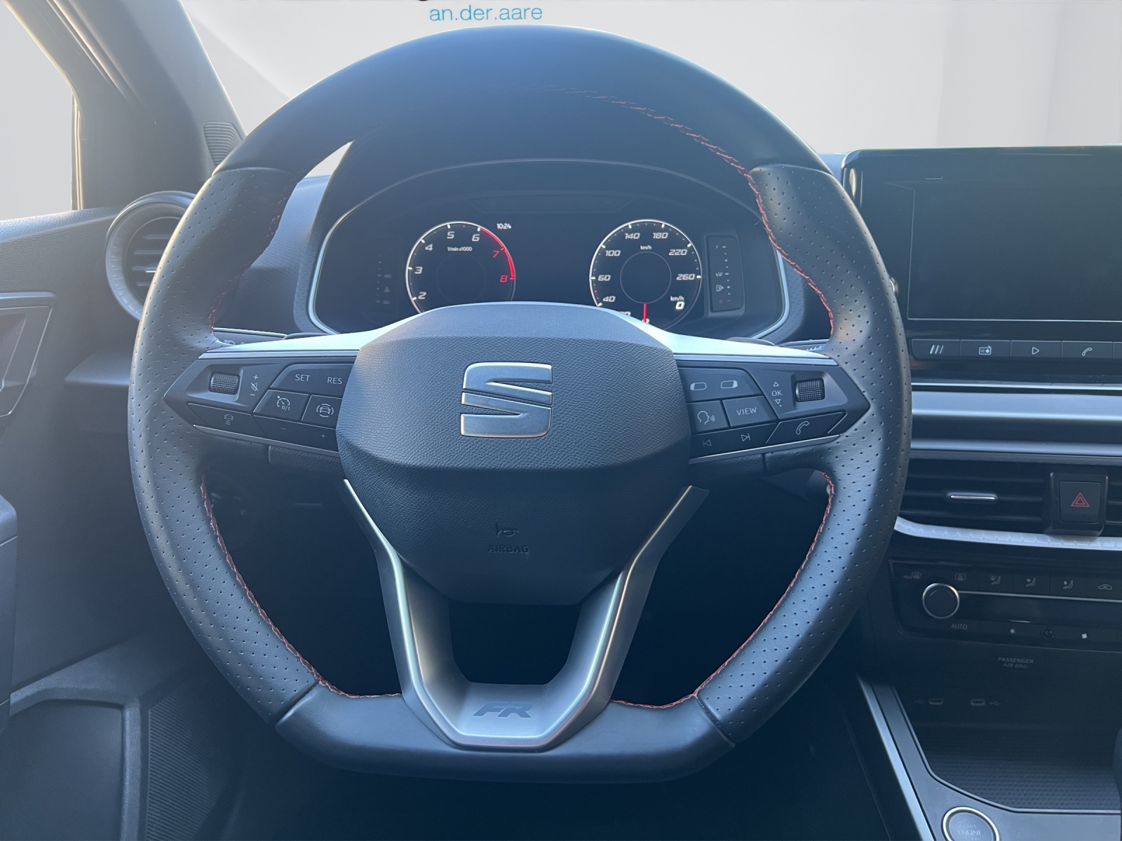 SEAT Ibiza 1.0 EcoTSI Anniversary DSG-image-10