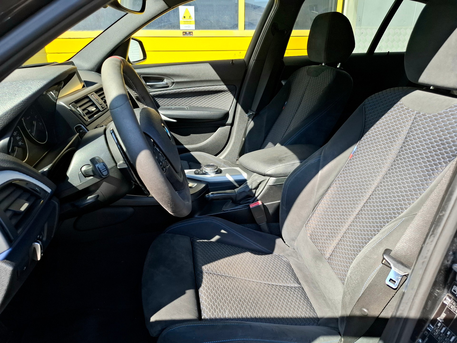 BMW M135i xDrive Steptronic-image-11