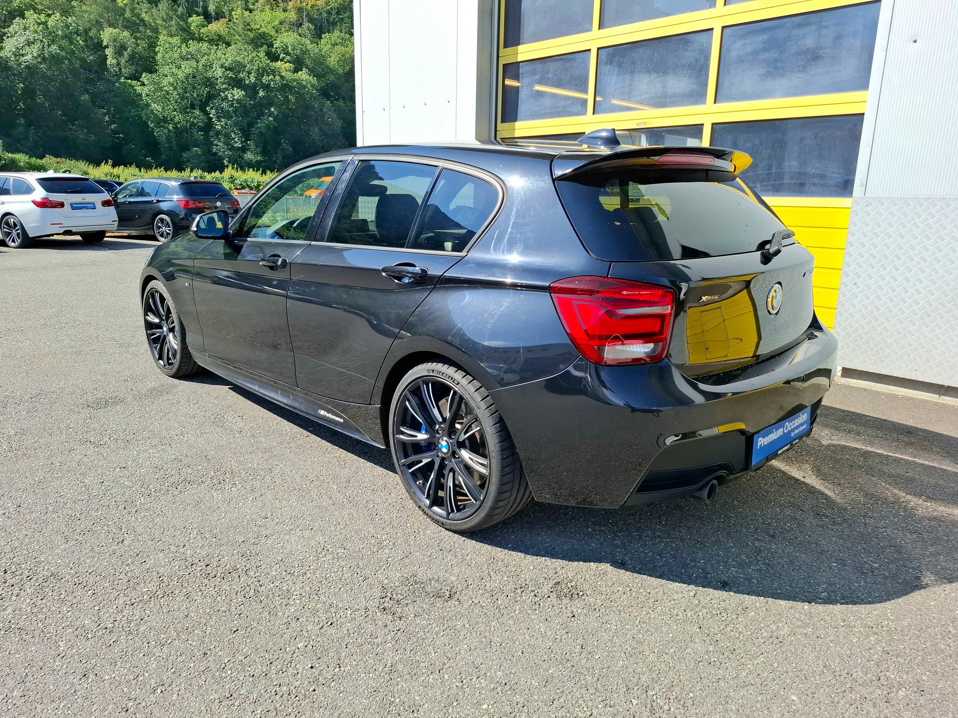 BMW M135i xDrive Steptronic-image-6
