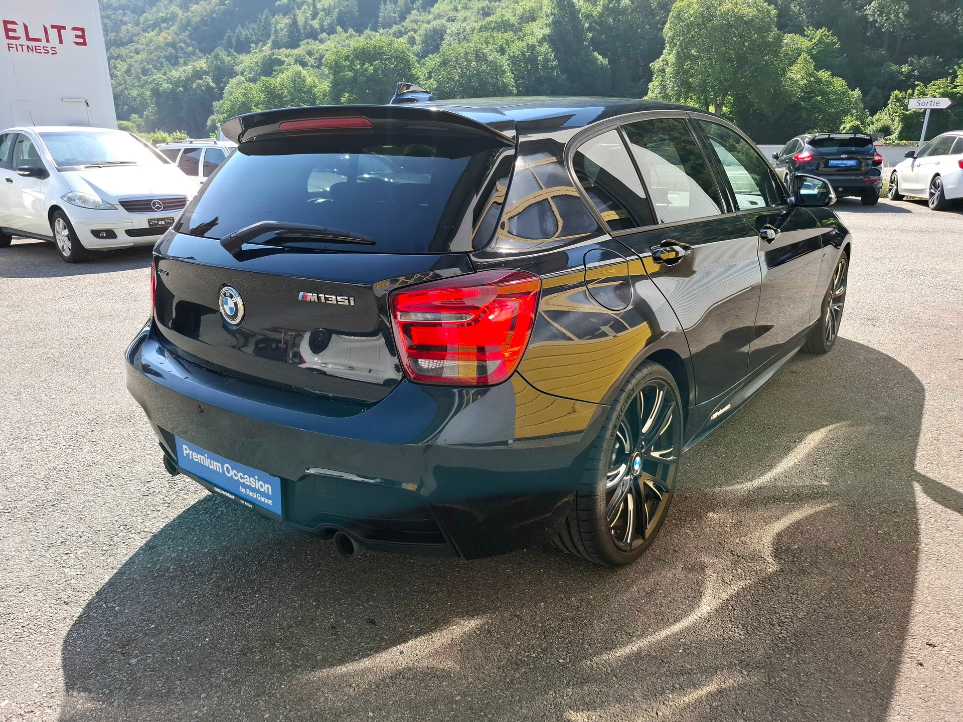 BMW M135i xDrive Steptronic-image-4