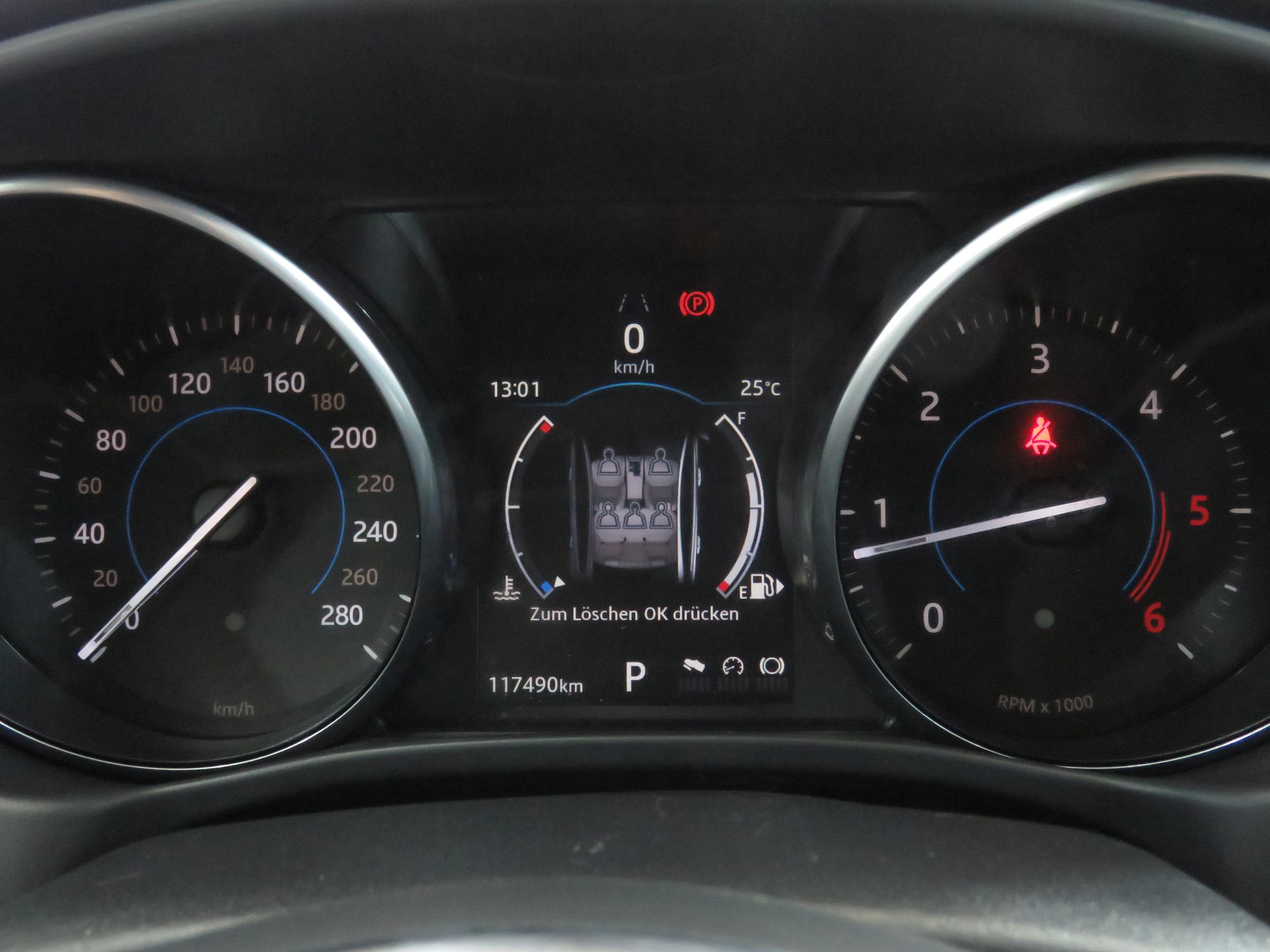 JAGUAR XE 20d Pure Automat-image-19