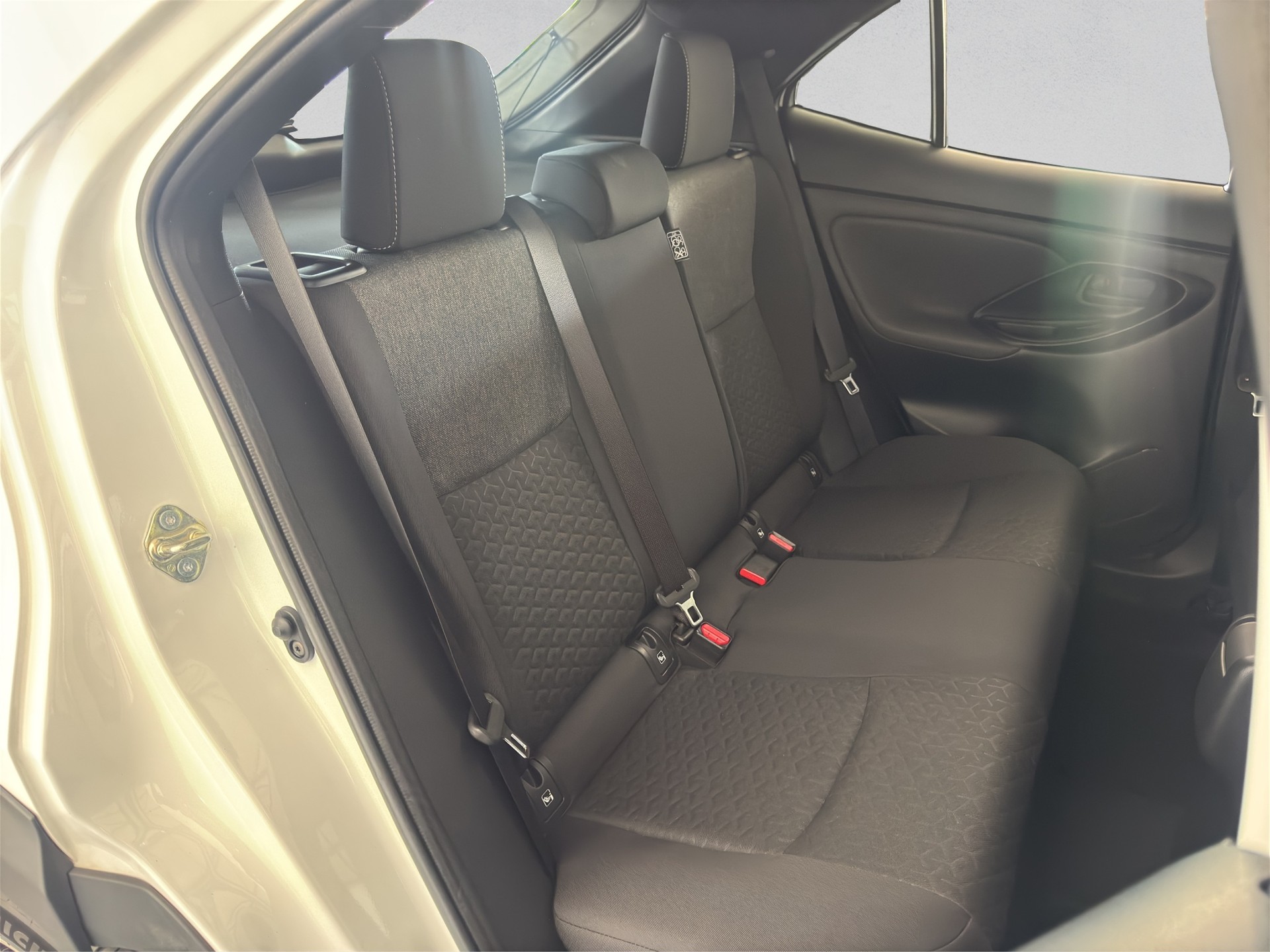 TOYOTA Yaris Cross 1.5 Trend e-CVT-image-17