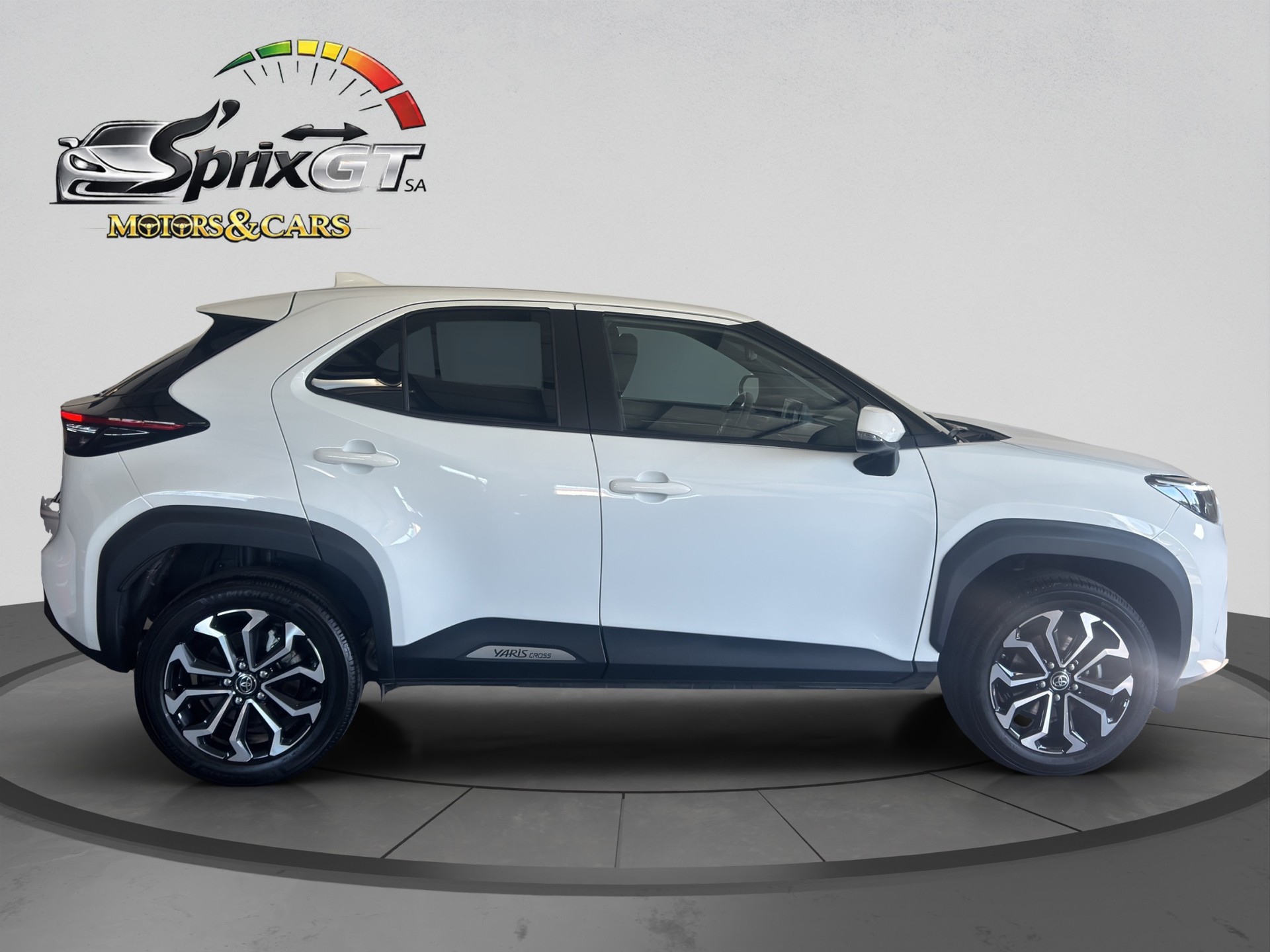 TOYOTA Yaris Cross 1.5 Trend e-CVT-image-5