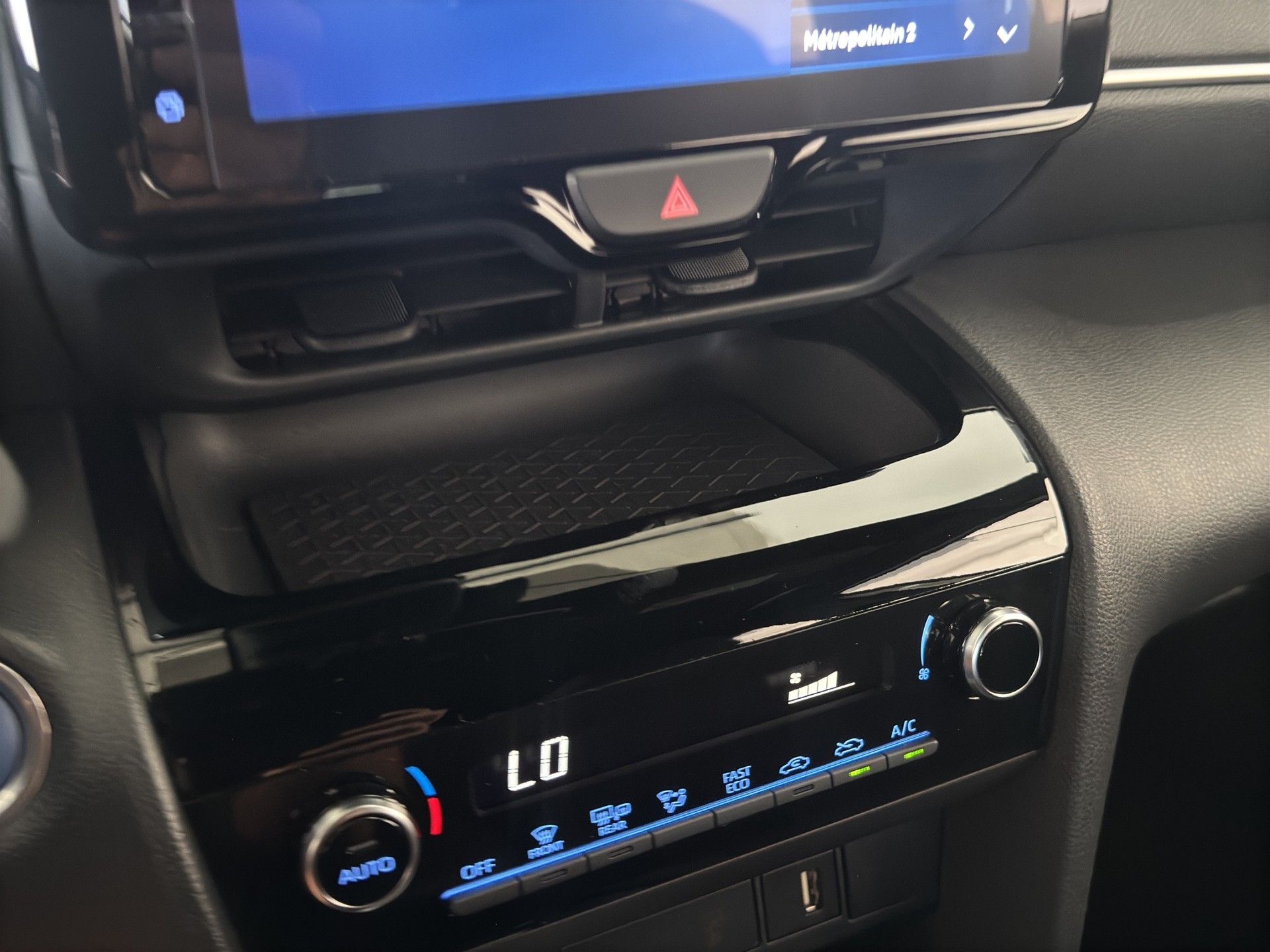 TOYOTA Yaris Cross 1.5 Trend e-CVT-image-25
