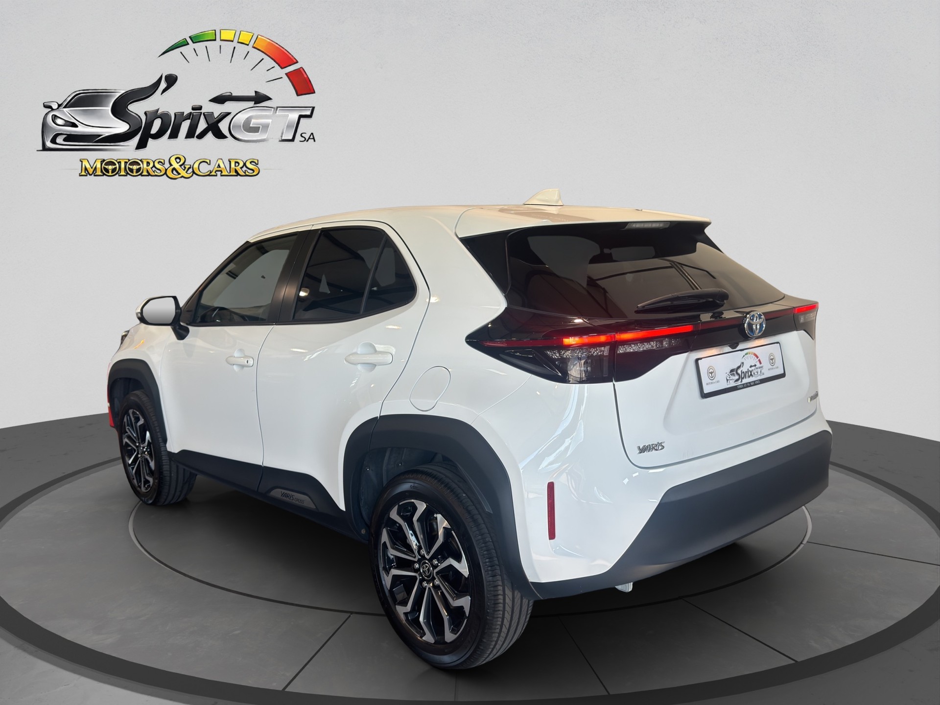 TOYOTA Yaris Cross 1.5 Trend e-CVT-showroom-element-2