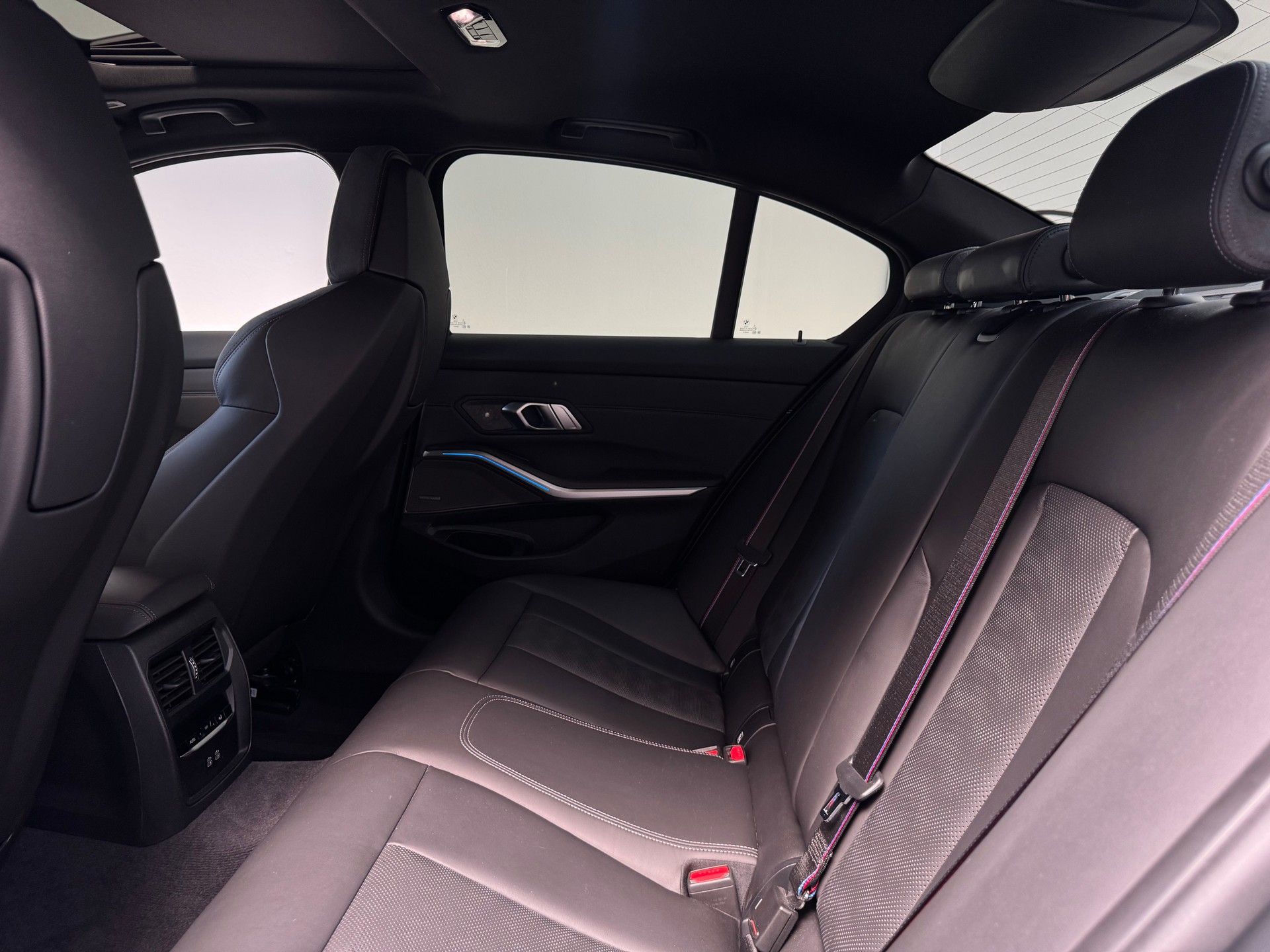 BMW M3 Competition-image-21